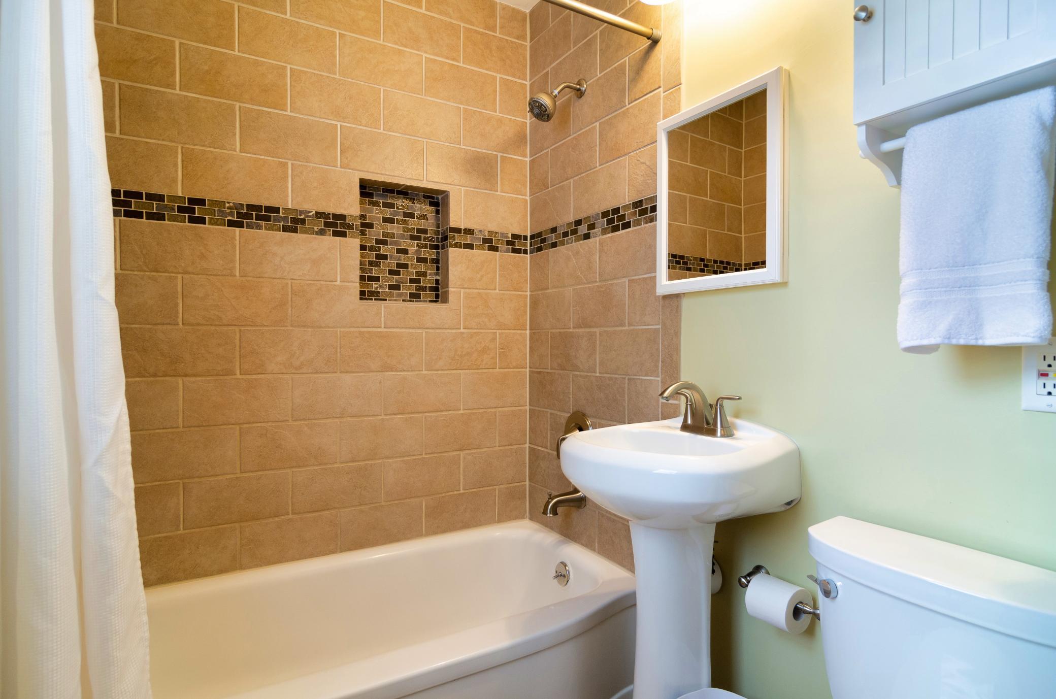 4413 Welcome Avenue N