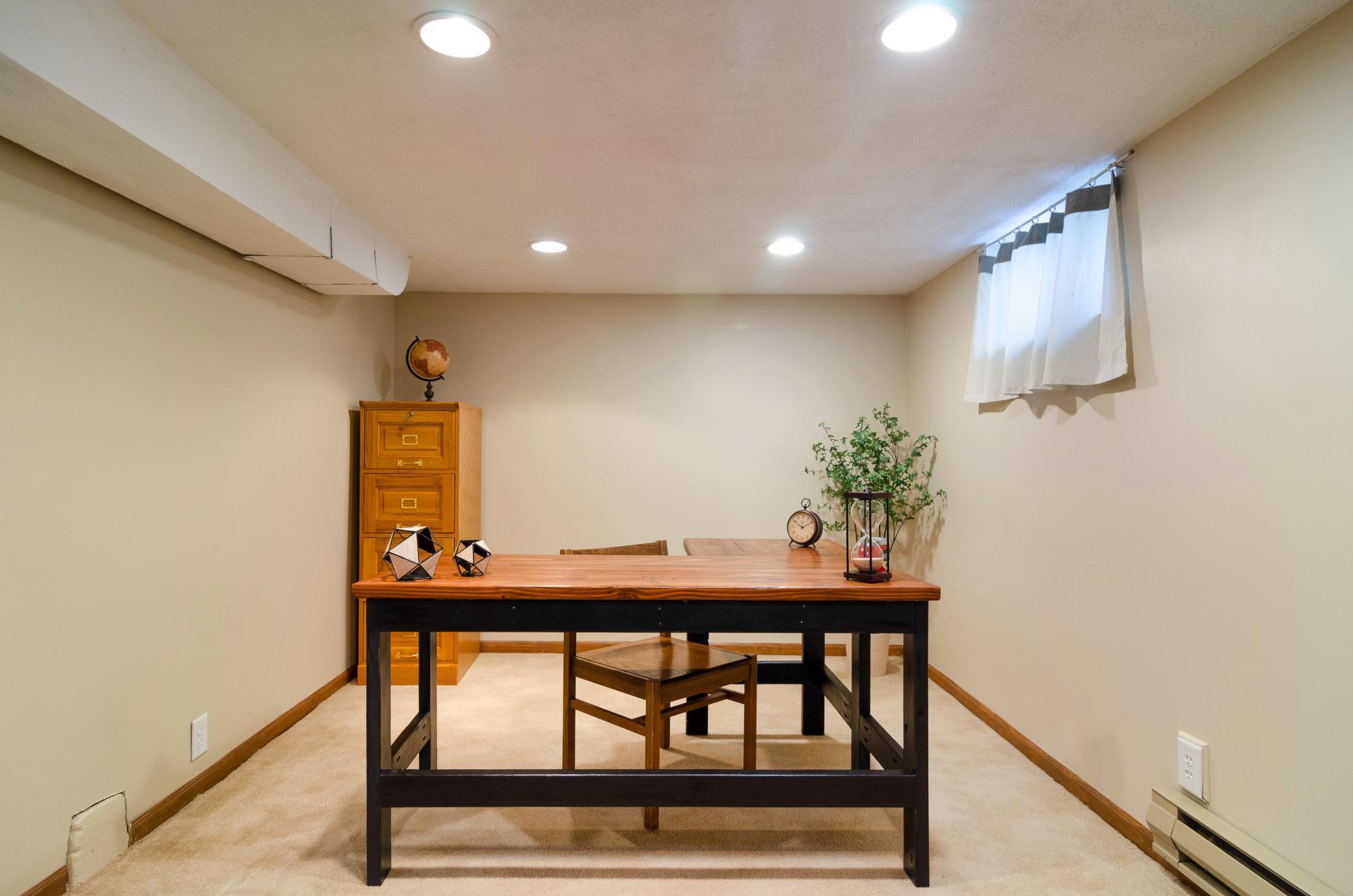 4413 Welcome Avenue N