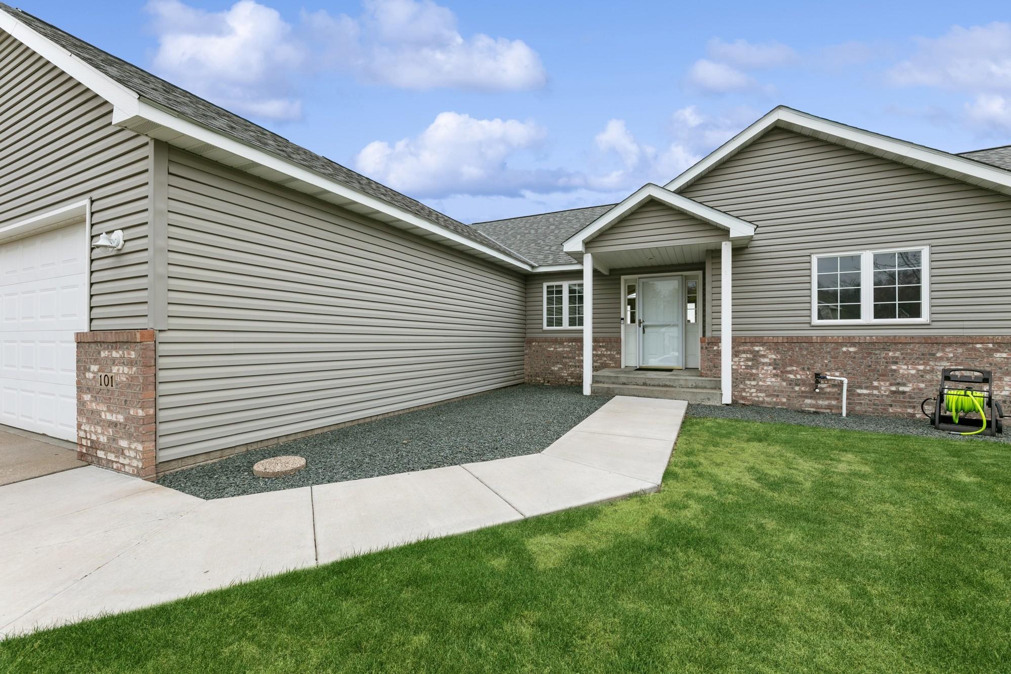 101 Sunrise Heights Circle