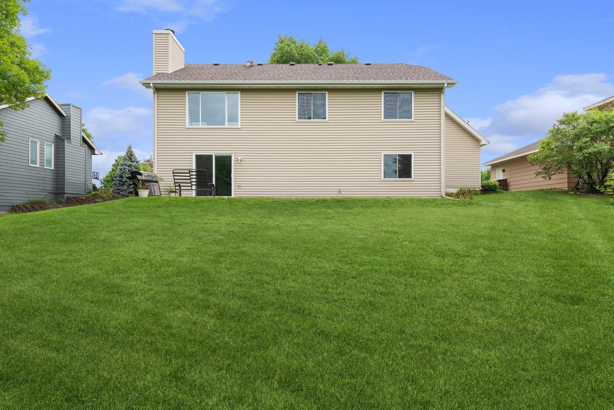 11459 Pheasant Lane N