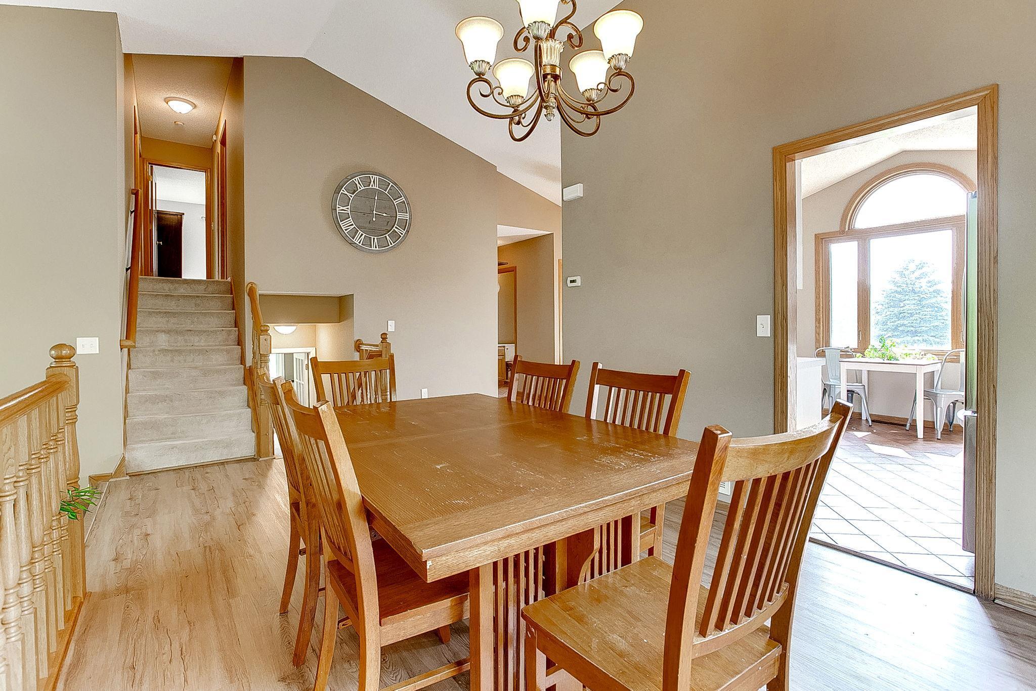 1086 James Avenue NE