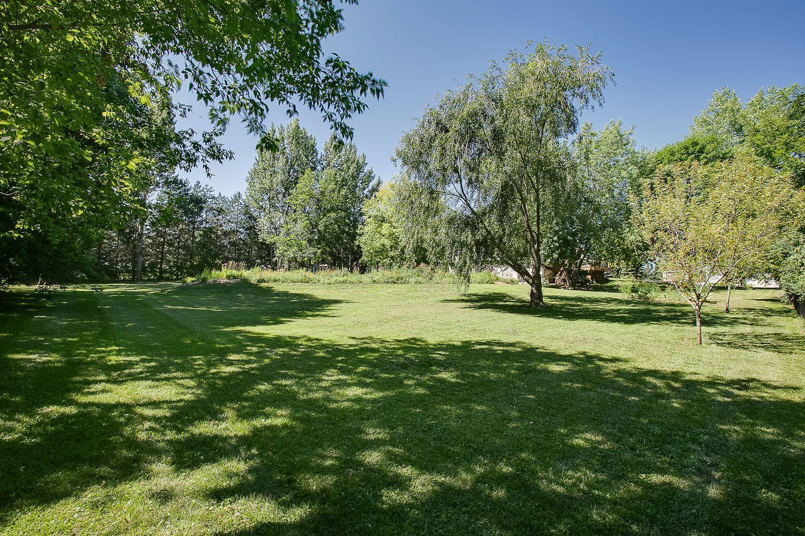 1086 James Avenue NE