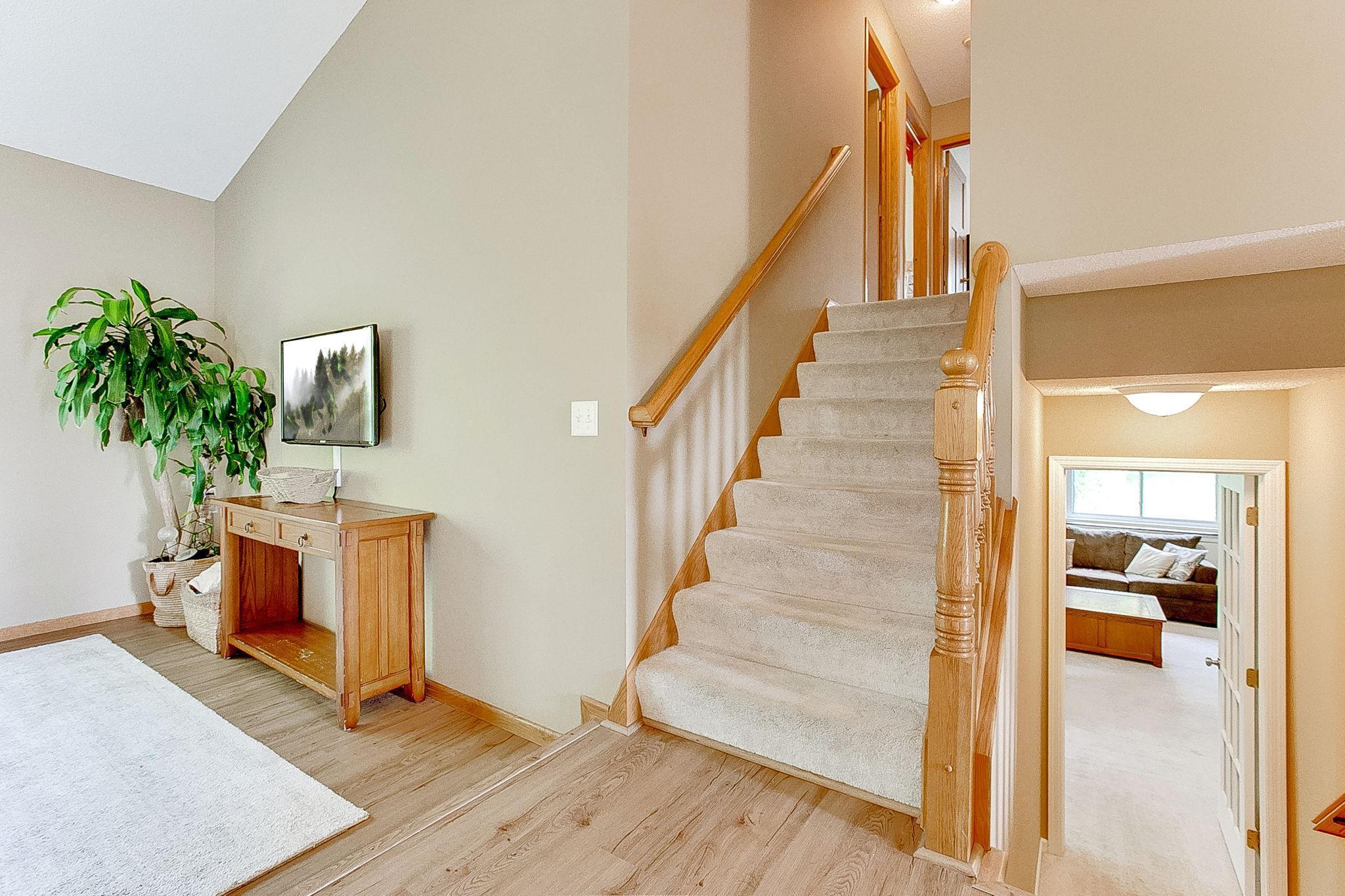 1086 James Avenue NE