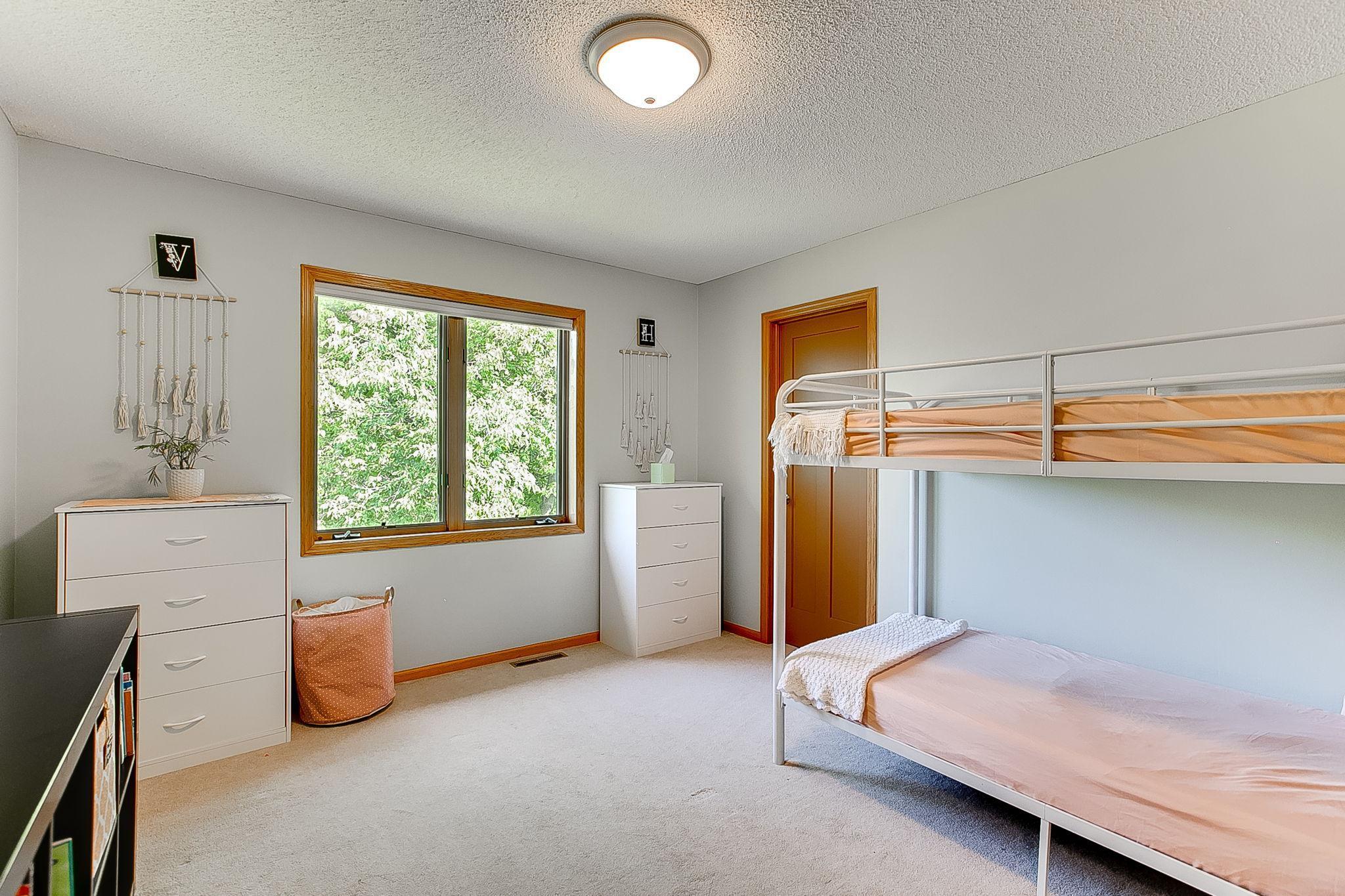 1086 James Avenue NE