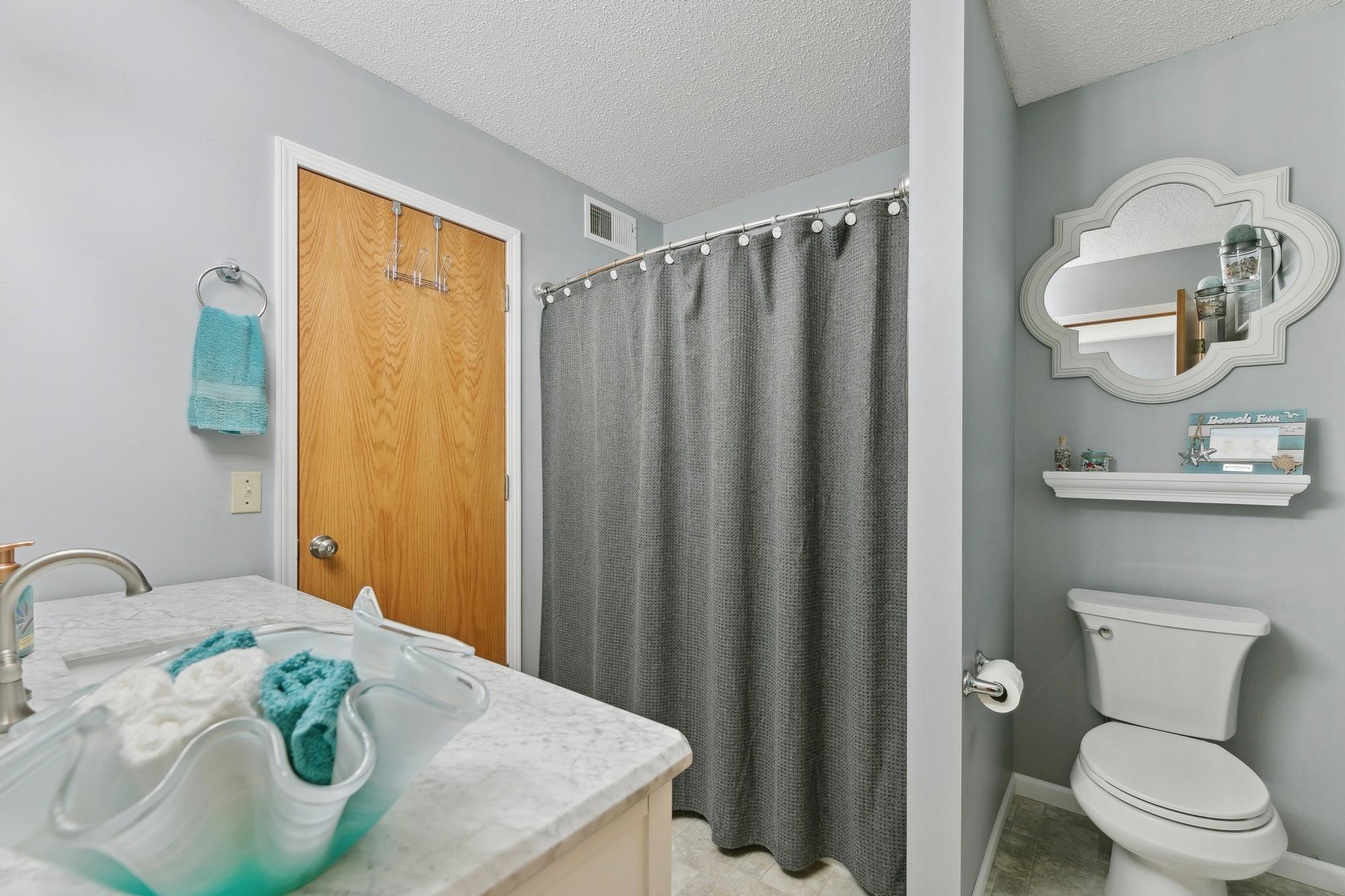 1624 Forest Glen Circle