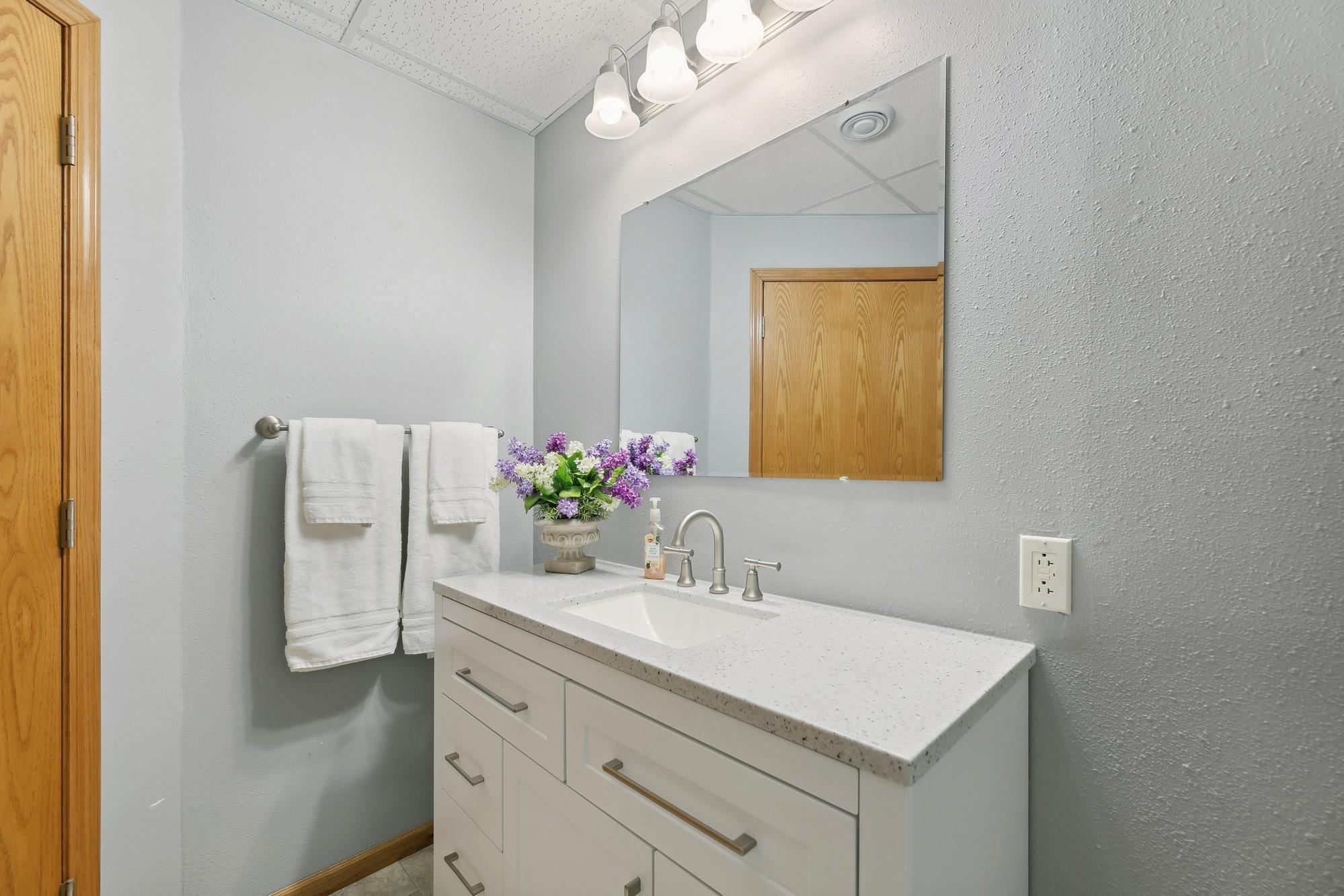 1624 Forest Glen Circle