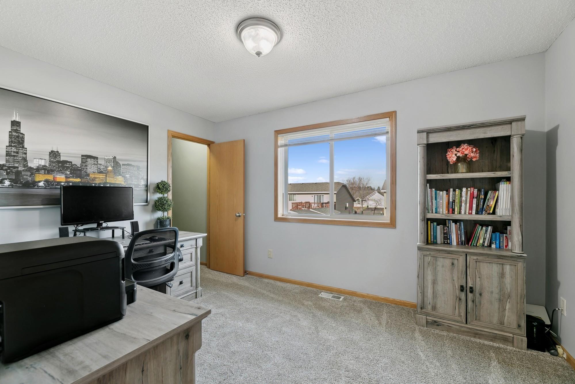 1624 Forest Glen Circle