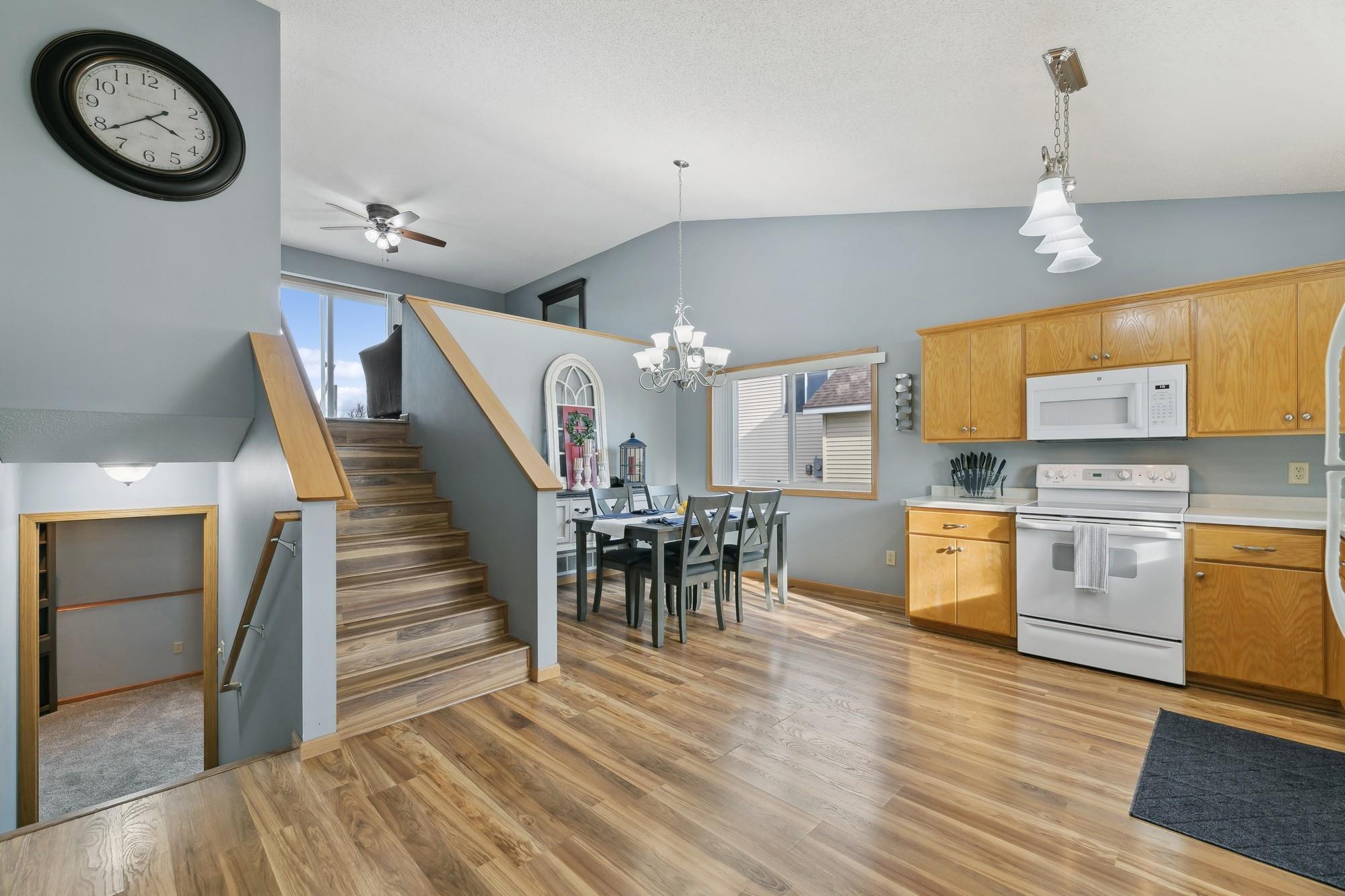 1624 Forest Glen Circle