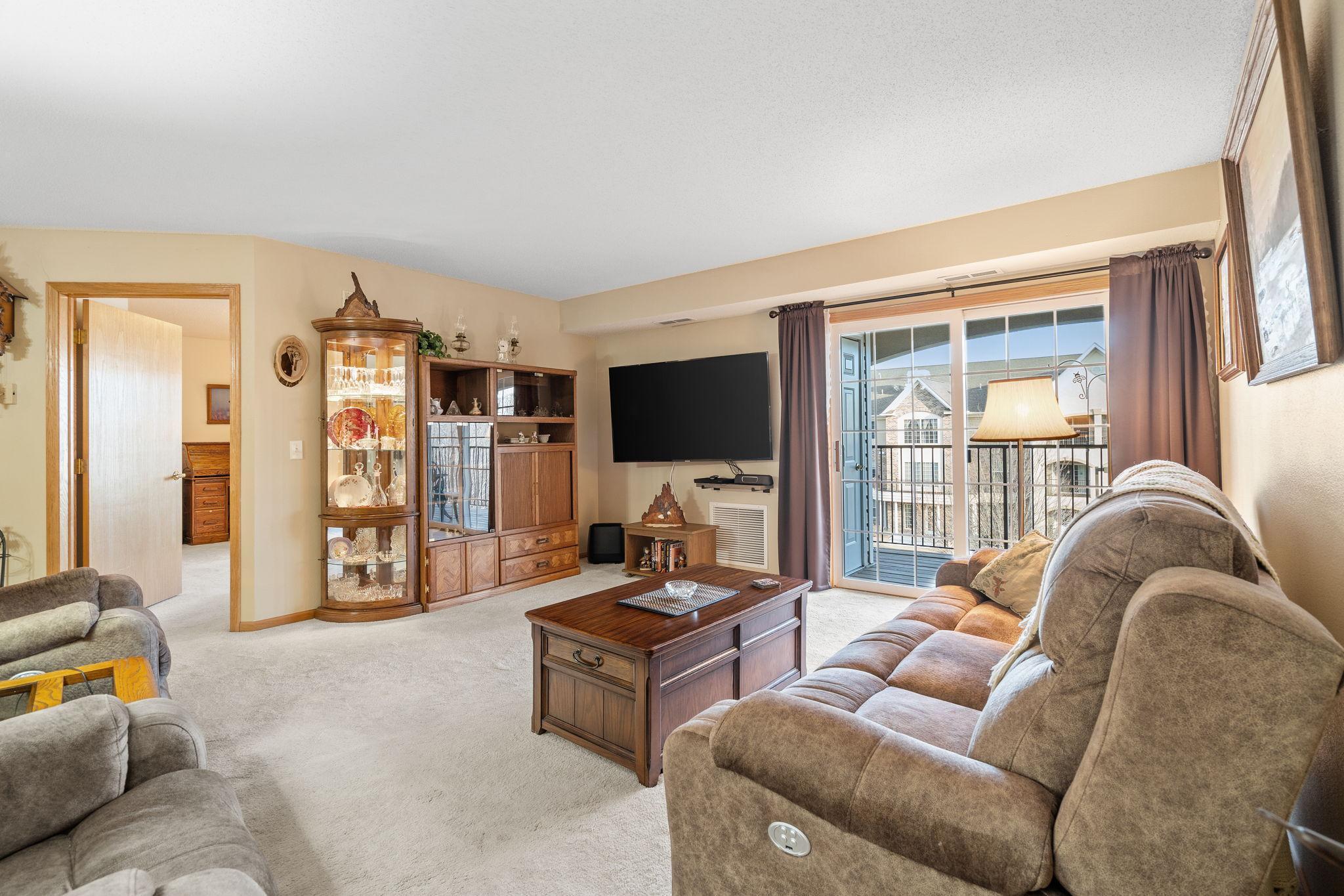 15550 Linnet Street NW Unit: 304