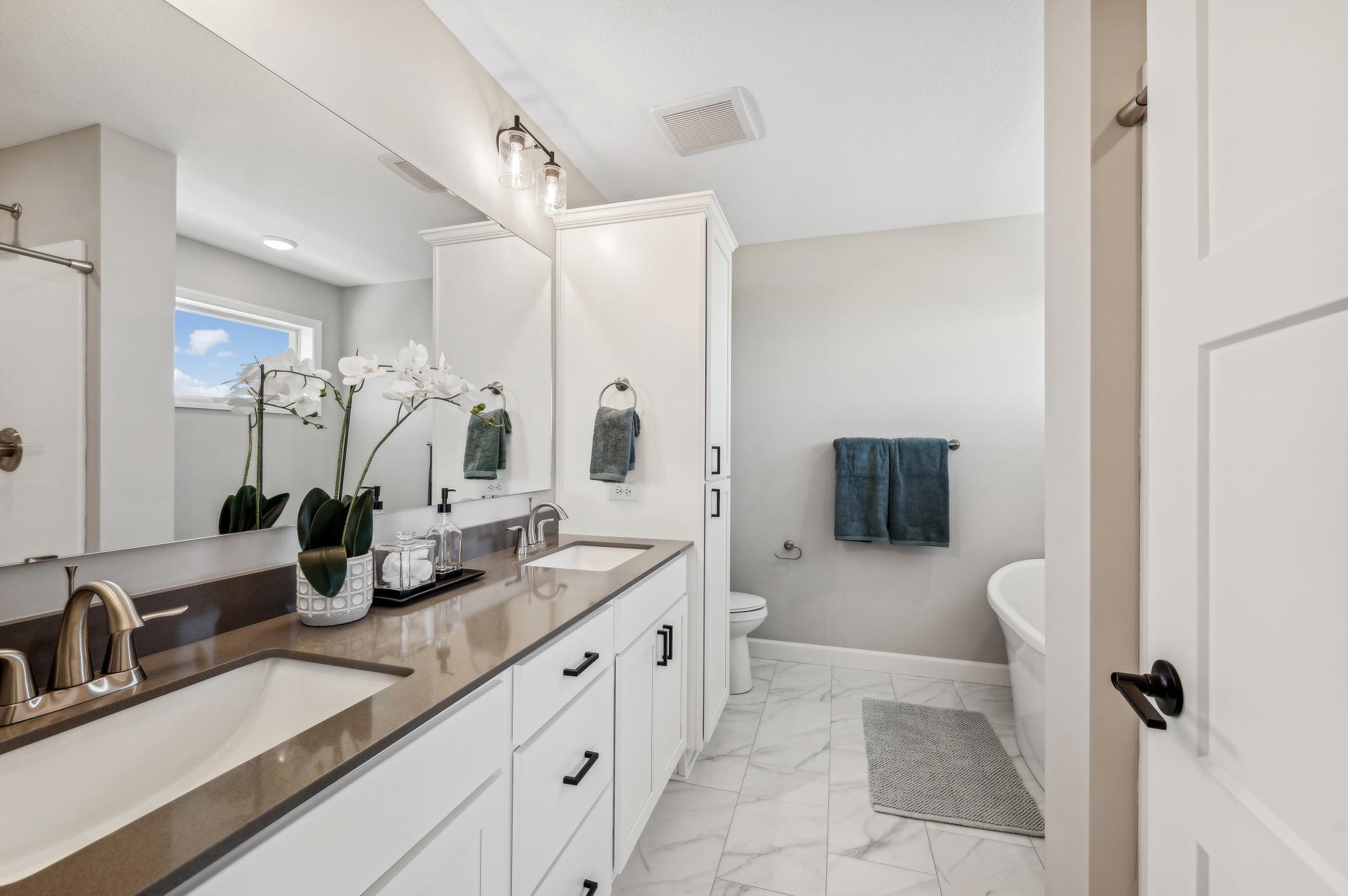 1486 Oak Ridge Street