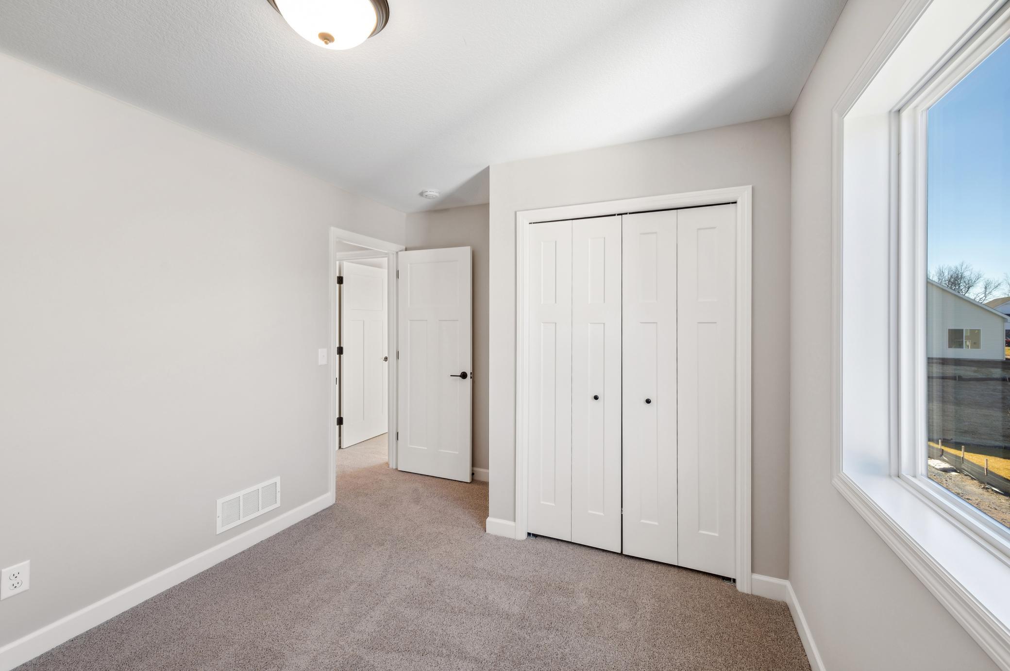 1532 Oak Ridge Street