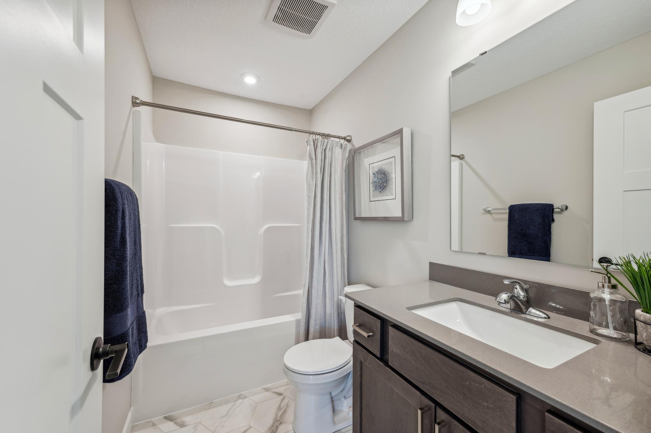 1532 Oak Ridge Street