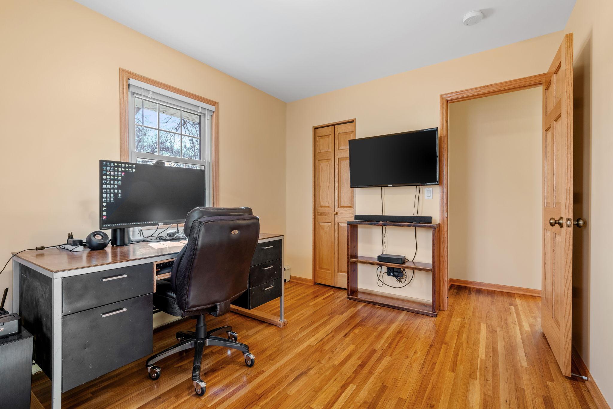 11566 Washington Street NE