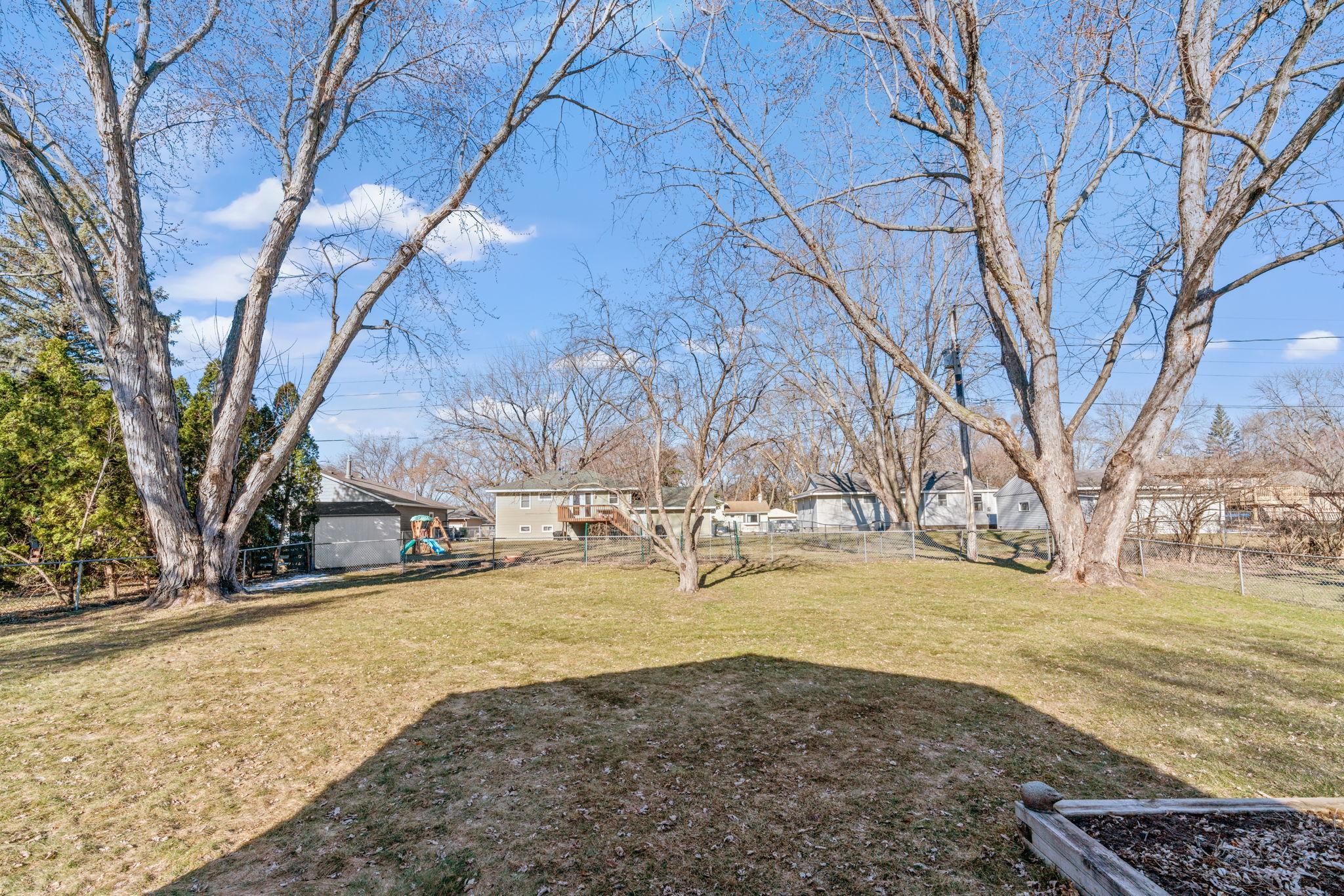 11566 Washington Street NE