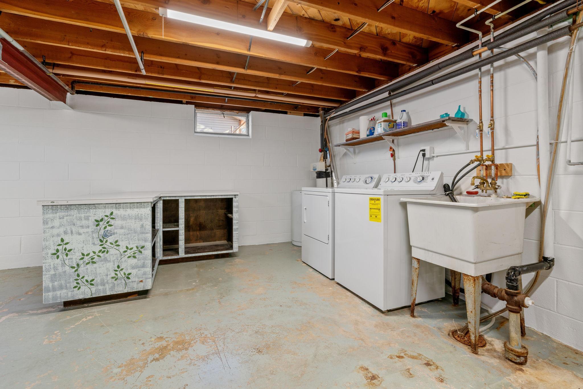 11566 Washington Street NE