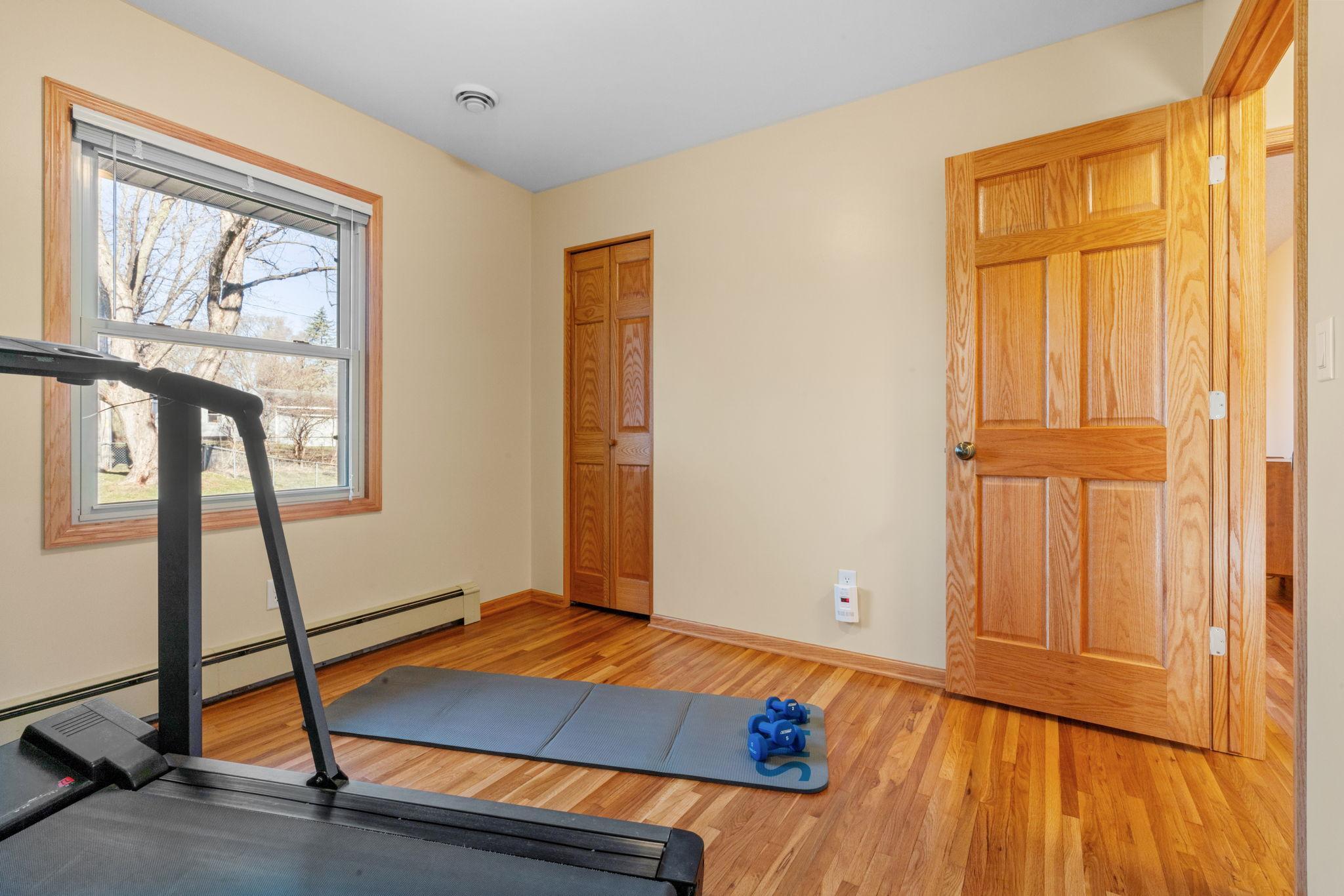 11566 Washington Street NE