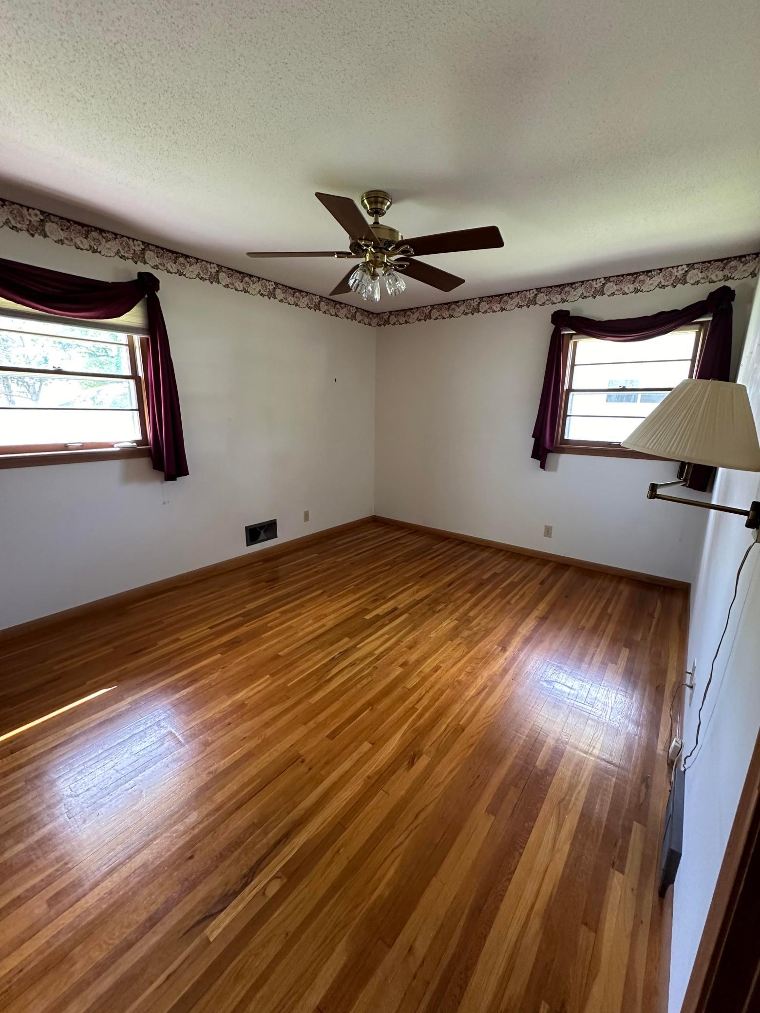 942 Rice Creek Terrace NE