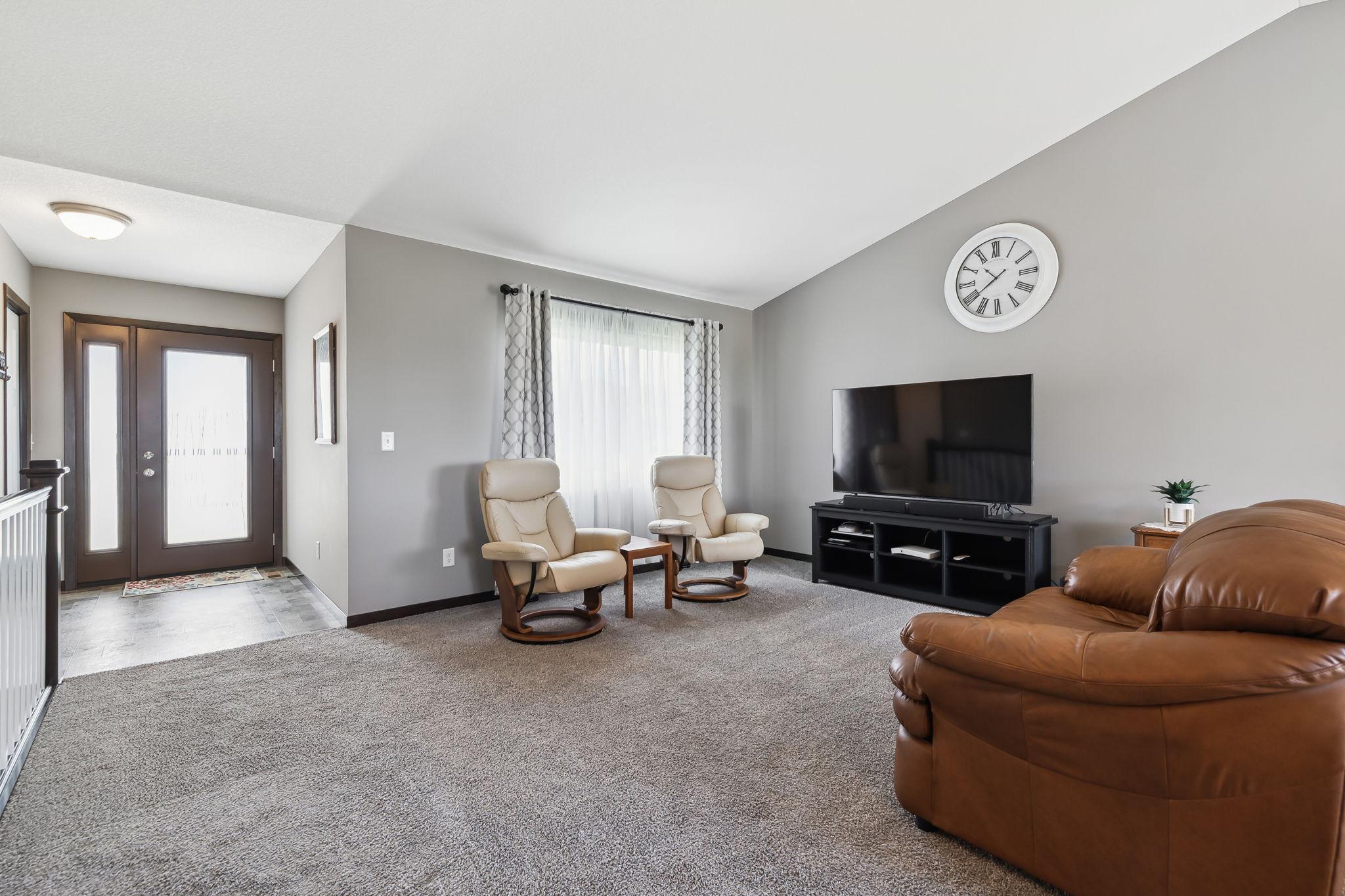 4145 Eaton Circle NE