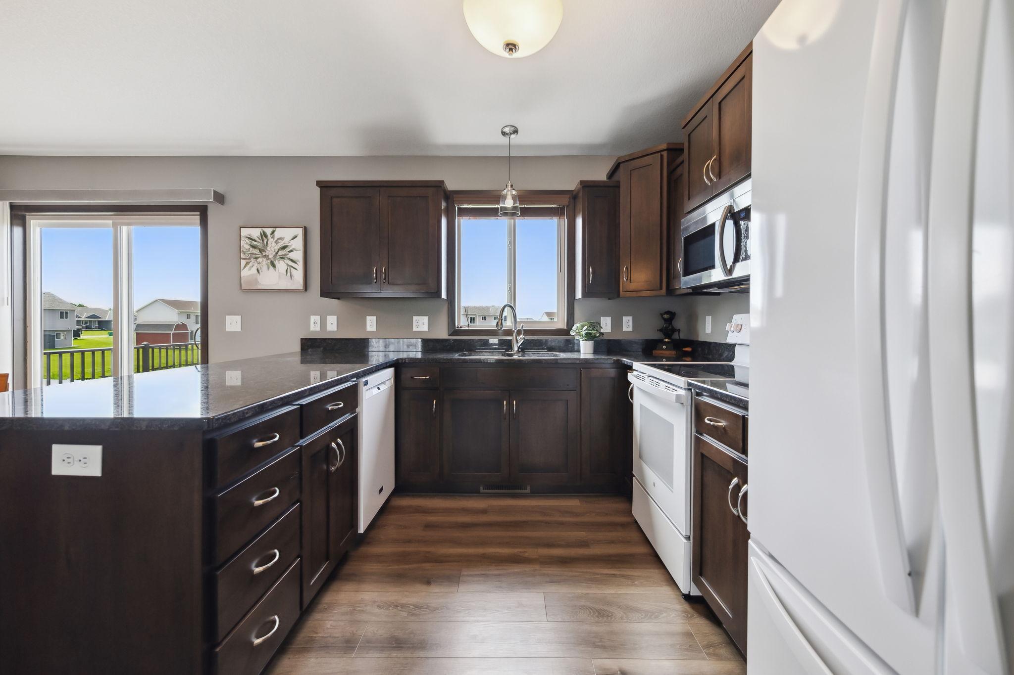 4145 Eaton Circle NE