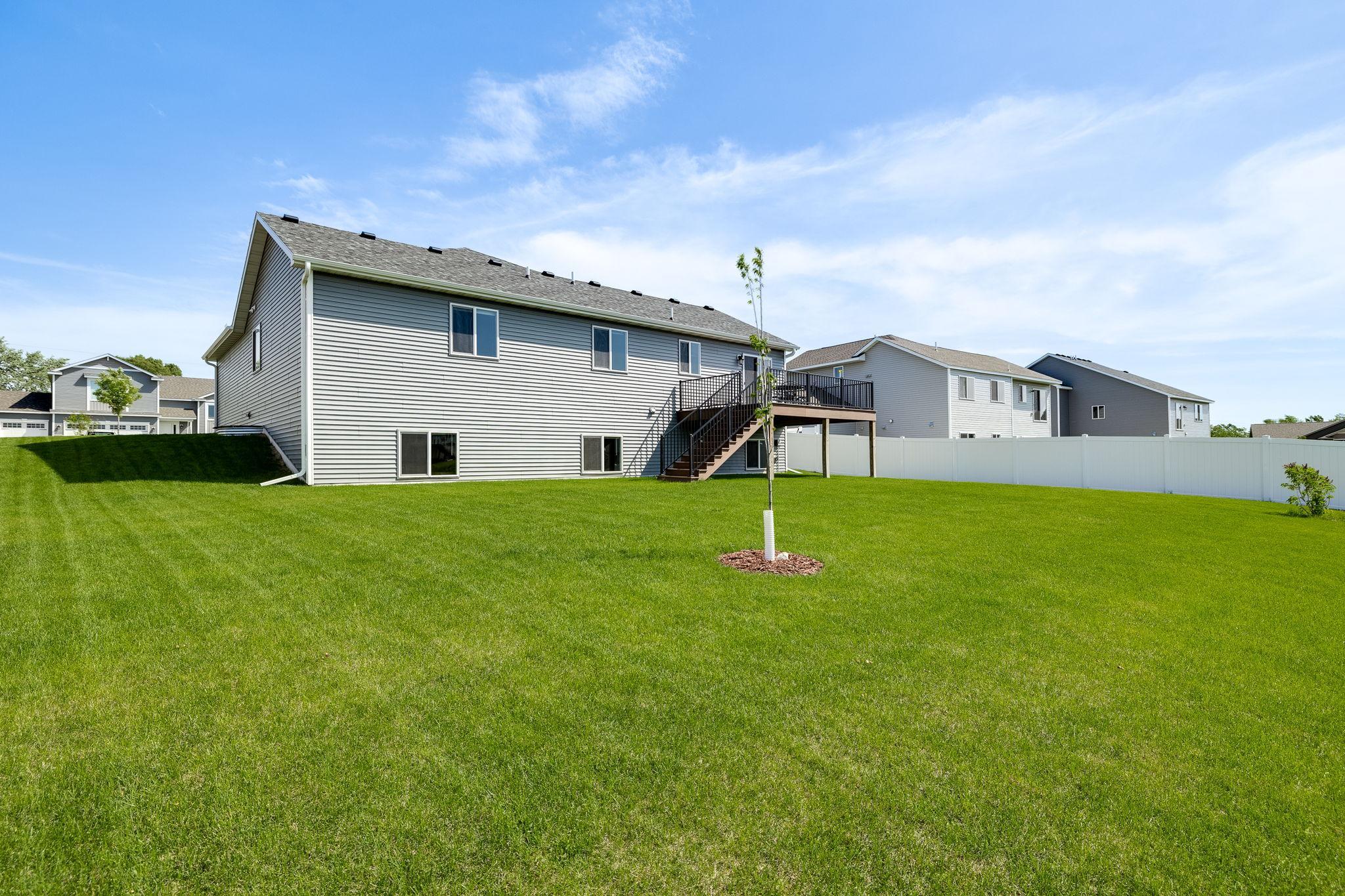 4145 Eaton Circle NE