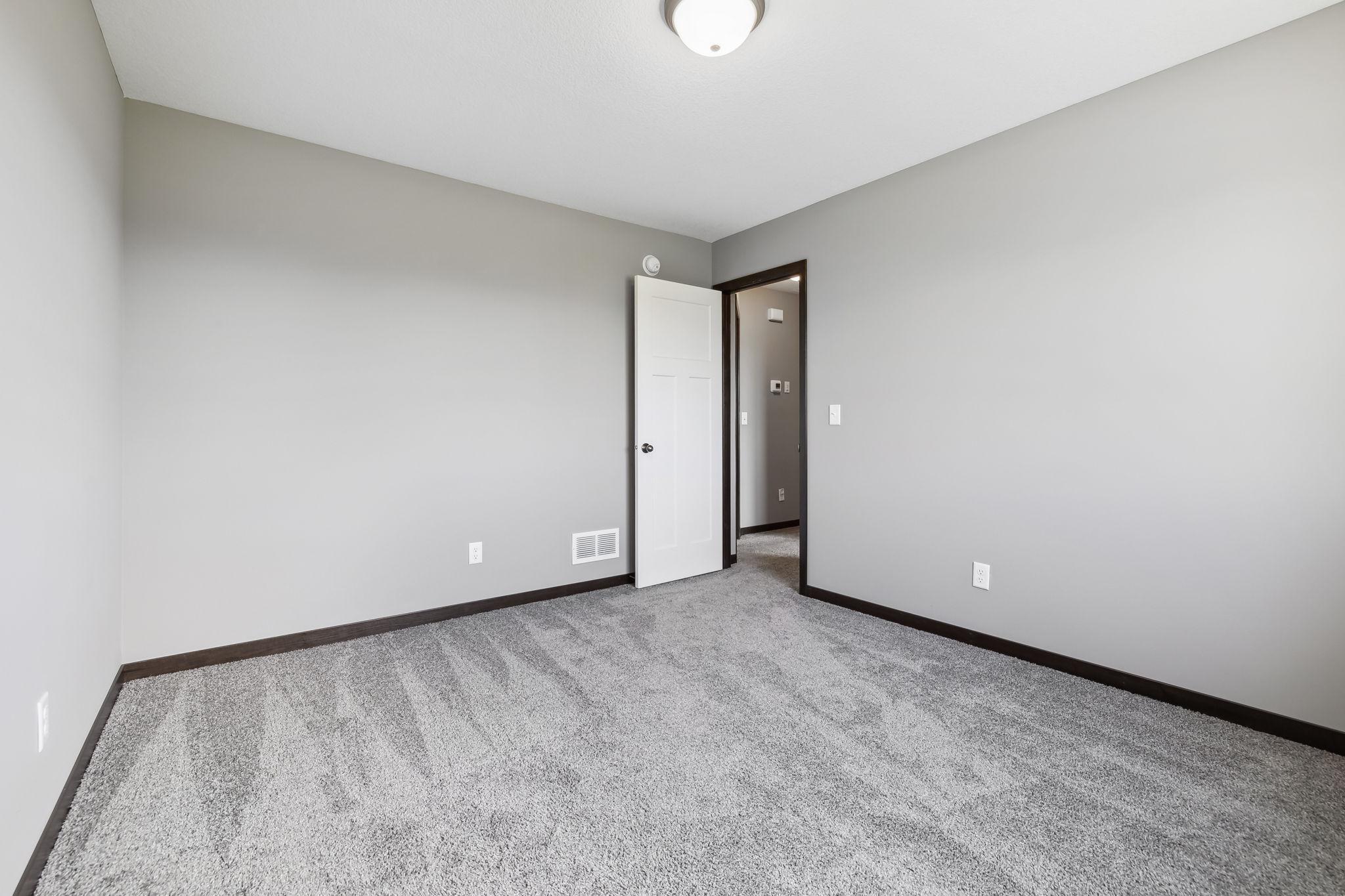 4145 Eaton Circle NE