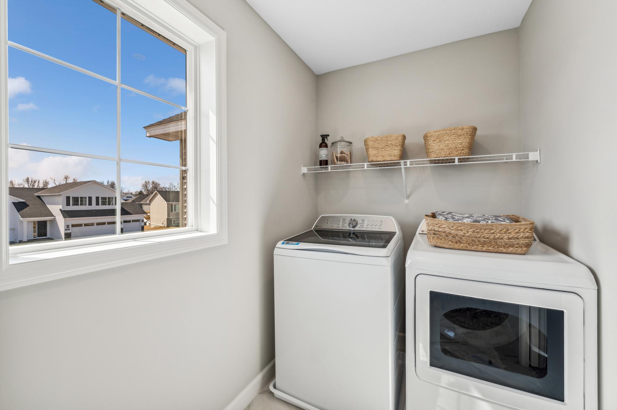 1412 Oak Ridge Street