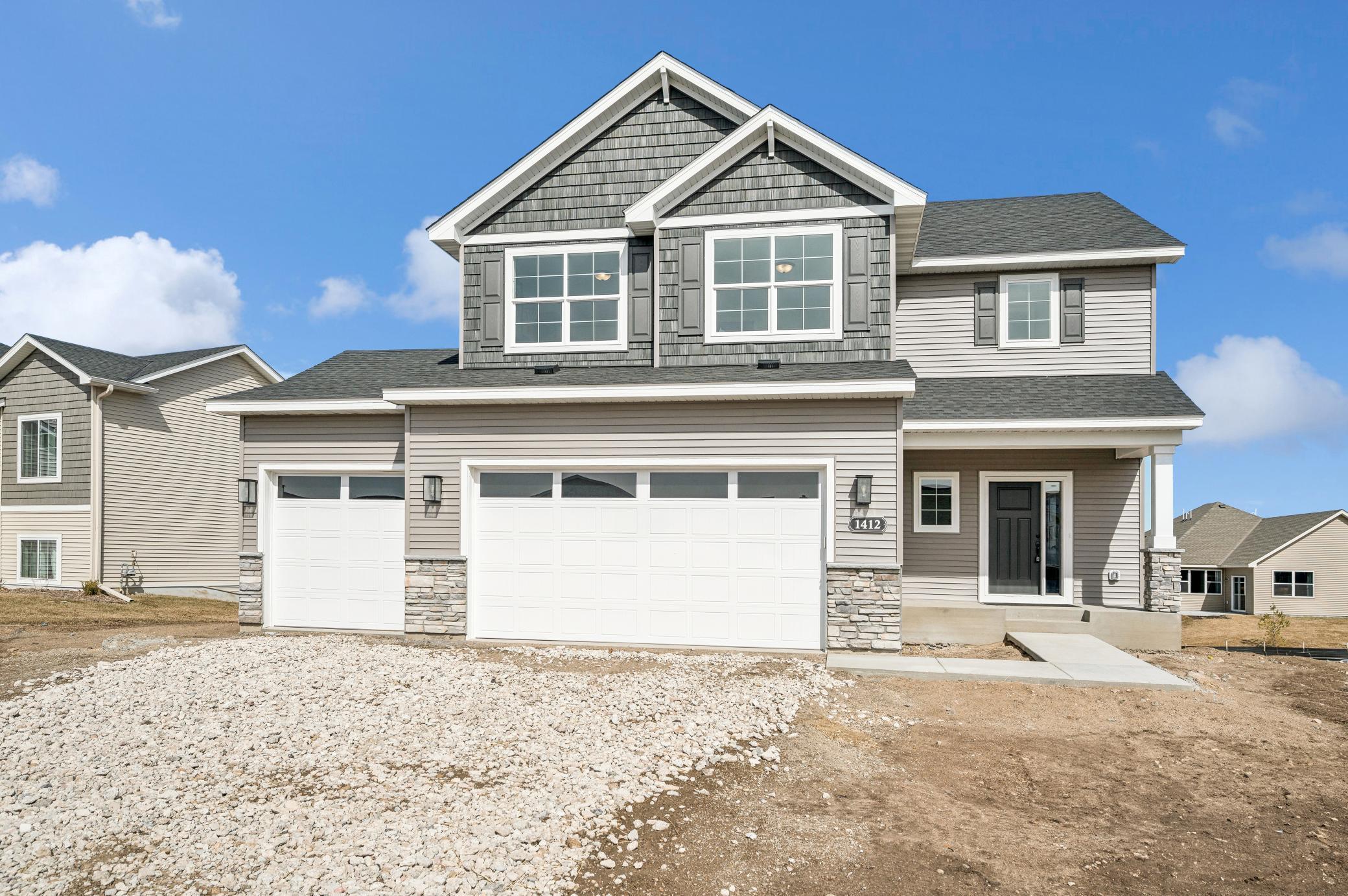 1412 Oak Ridge Street