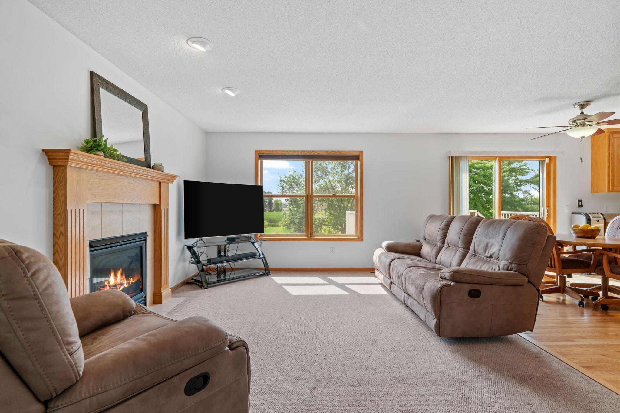 3251 Kahlen Avenue NE