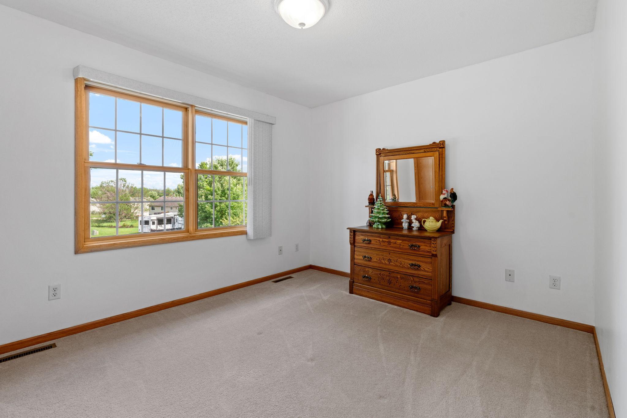 3251 Kahlen Avenue NE