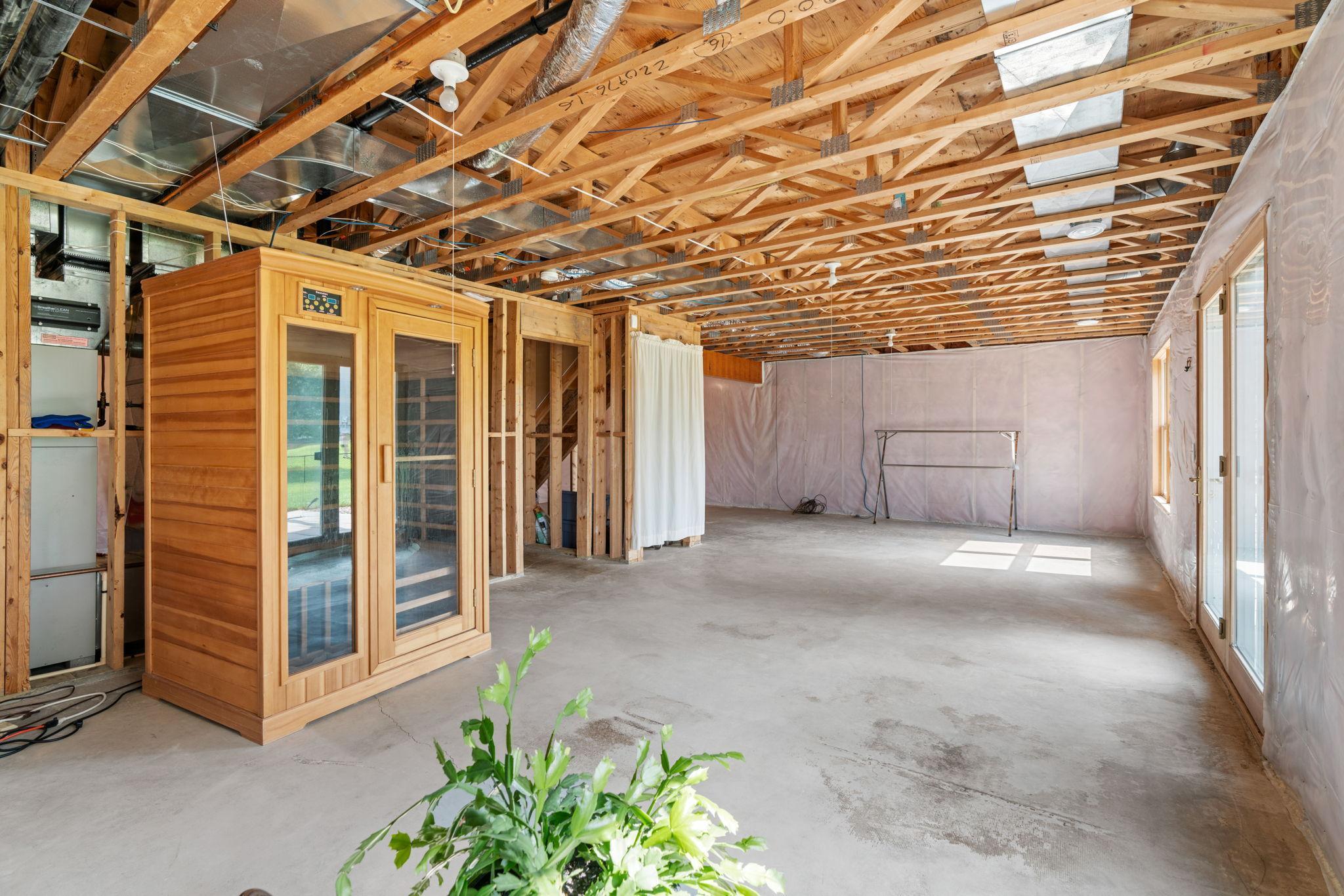 3251 Kahlen Avenue NE