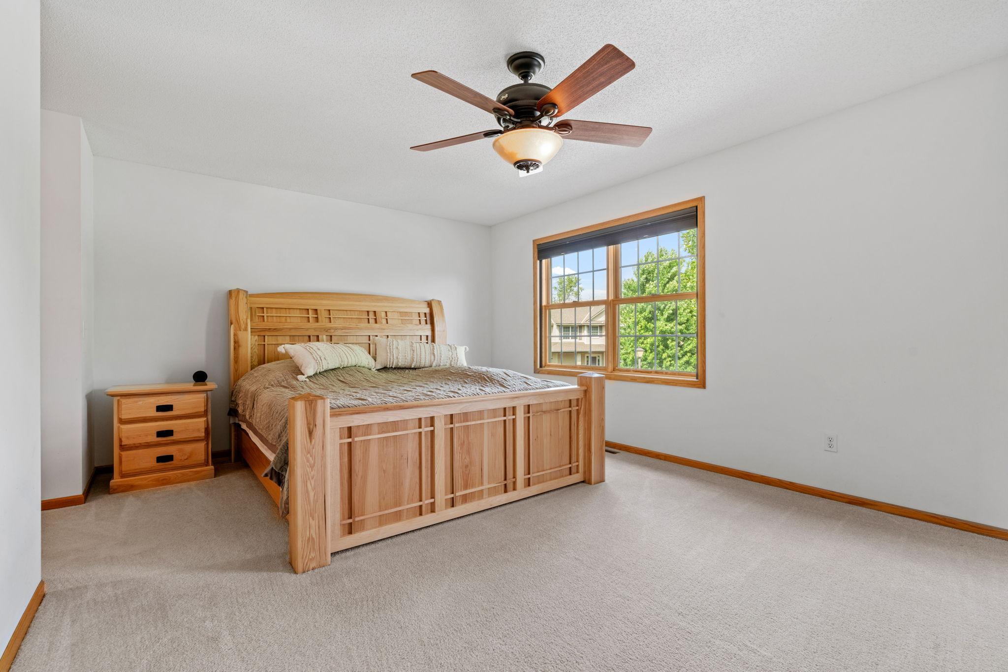 3251 Kahlen Avenue NE