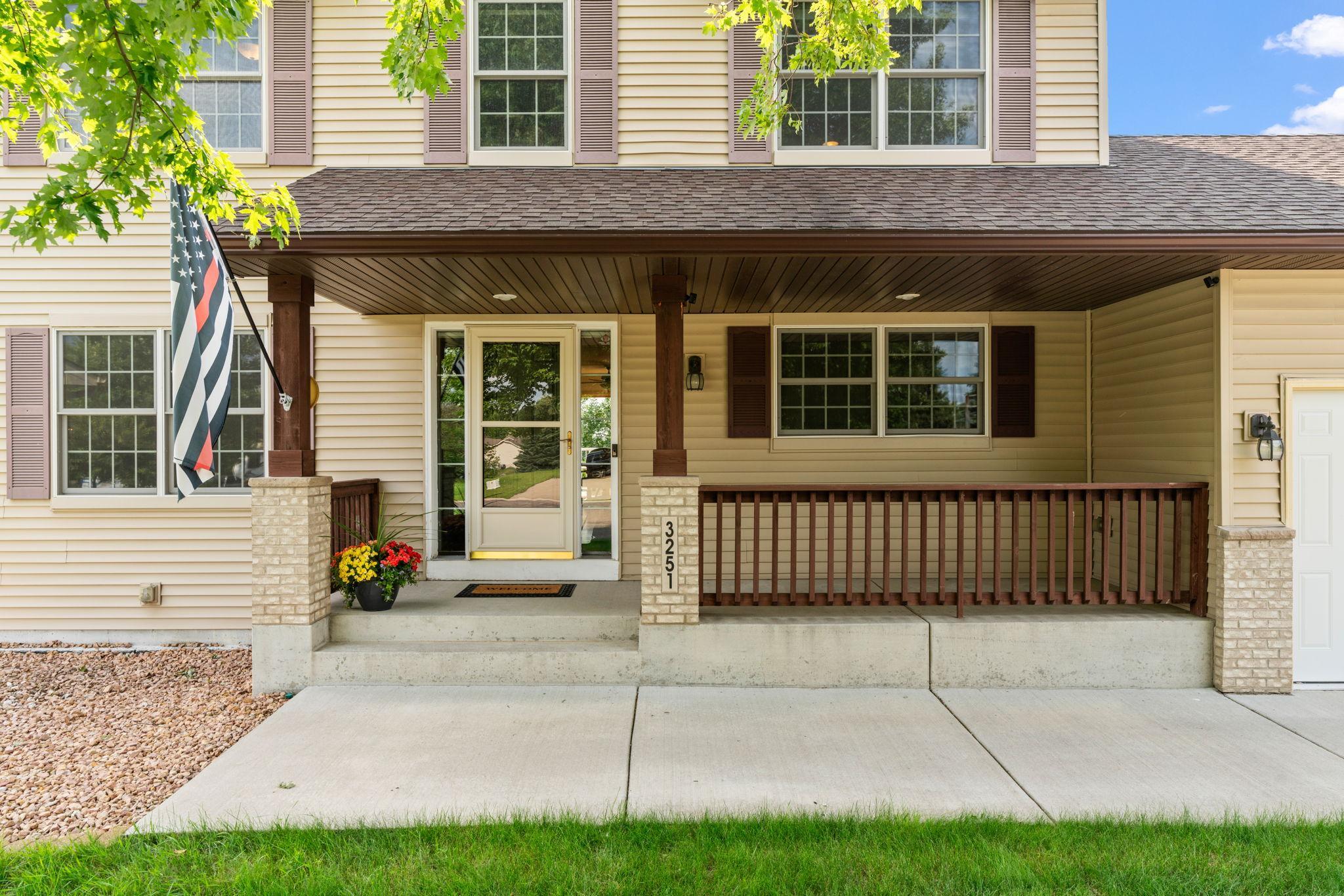 3251 Kahlen Avenue NE