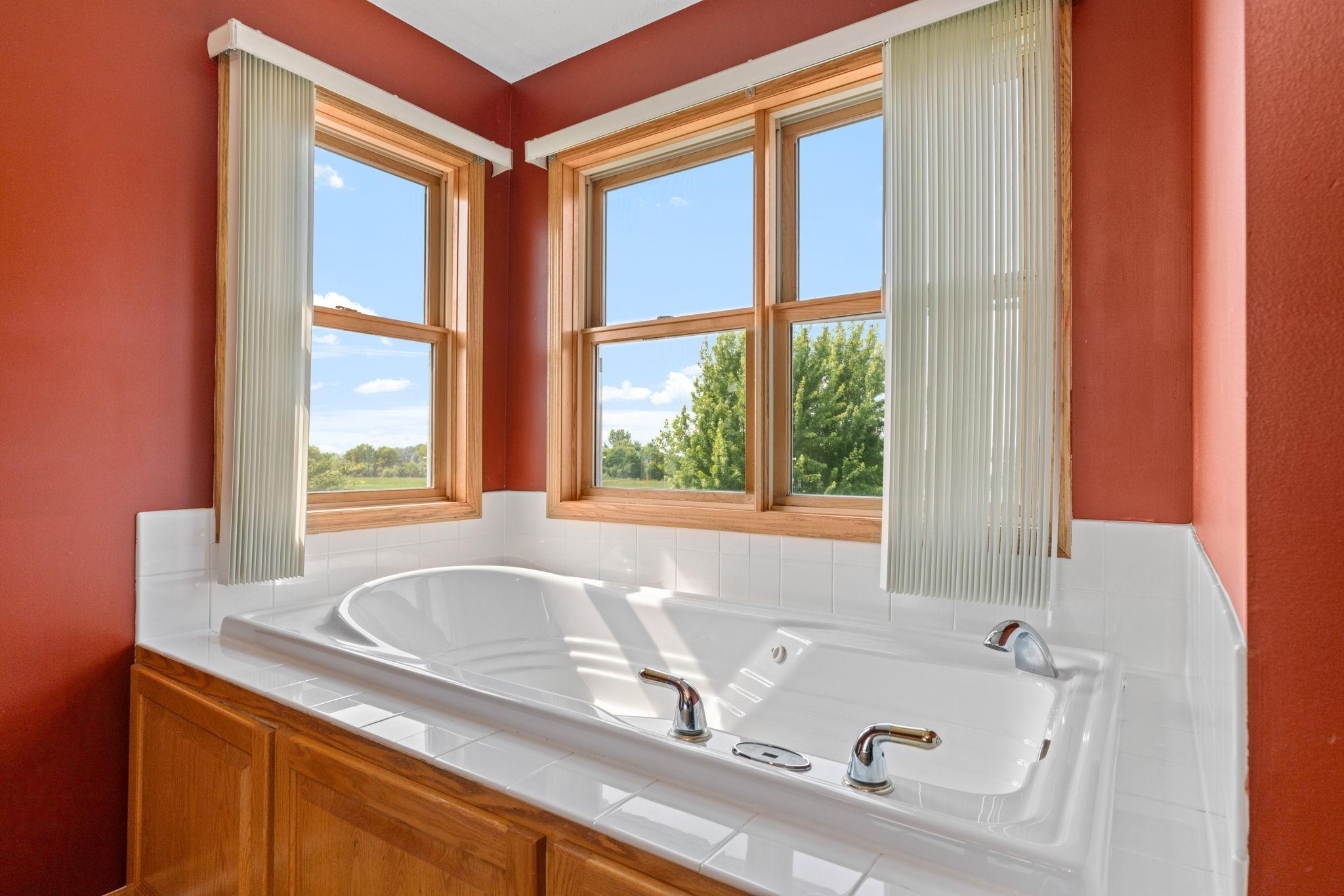 3251 Kahlen Avenue NE