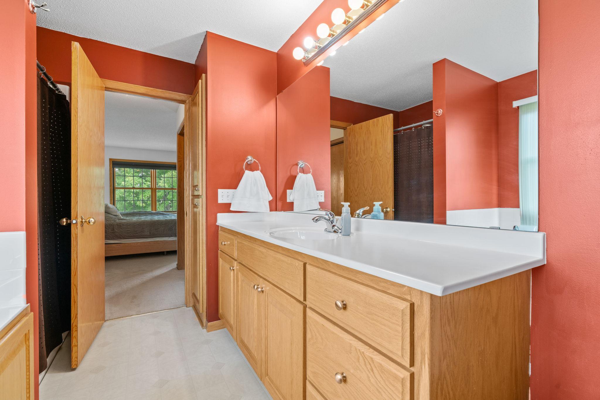 3251 Kahlen Avenue NE