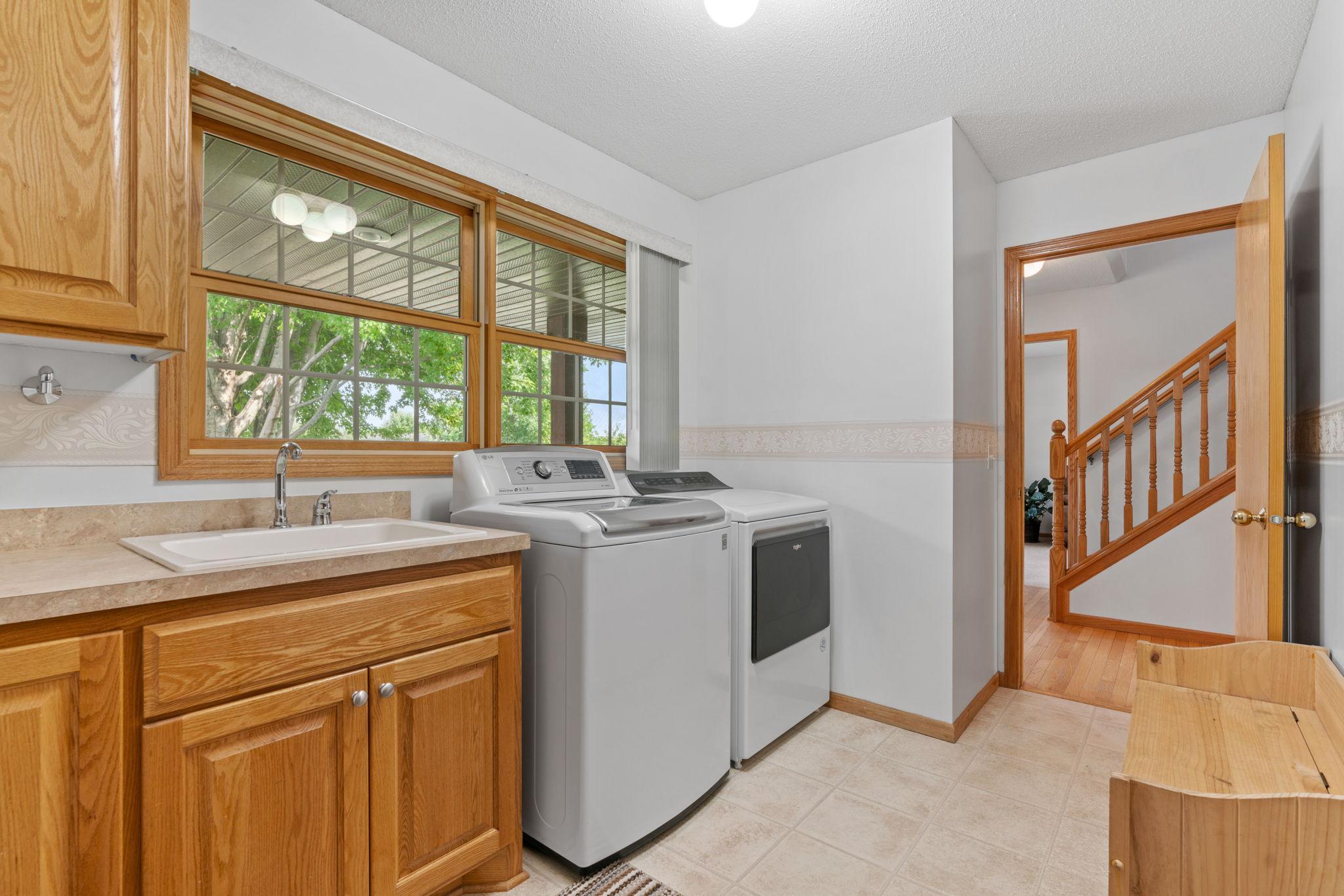 3251 Kahlen Avenue NE