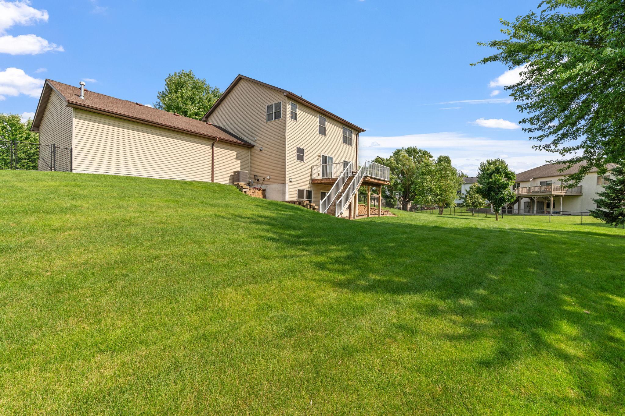 3251 Kahlen Avenue NE