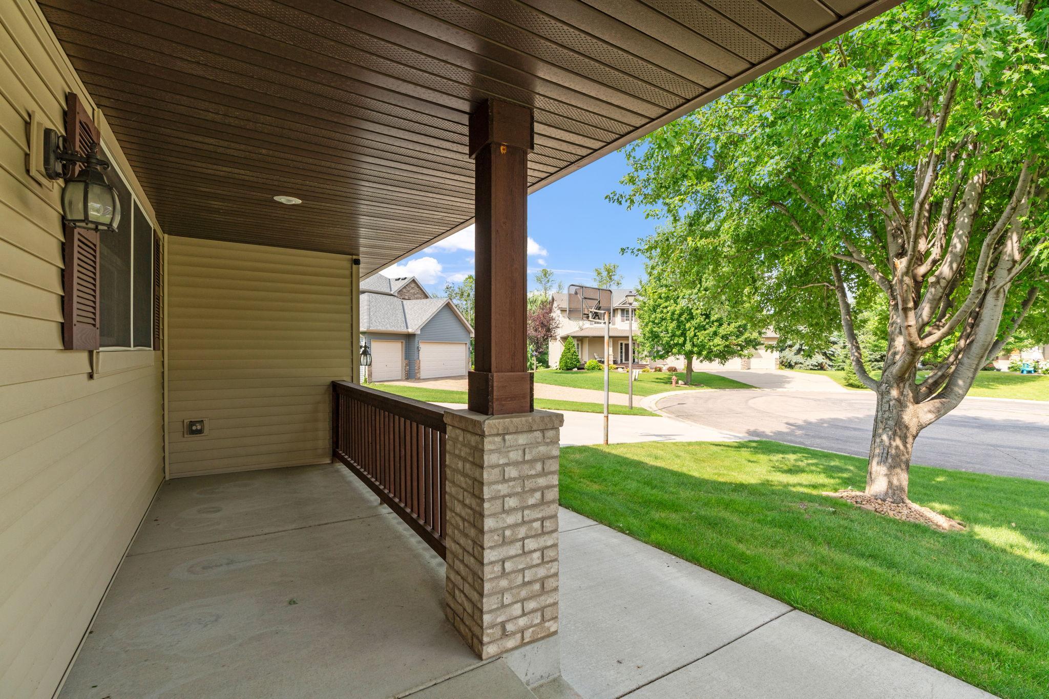 3251 Kahlen Avenue NE