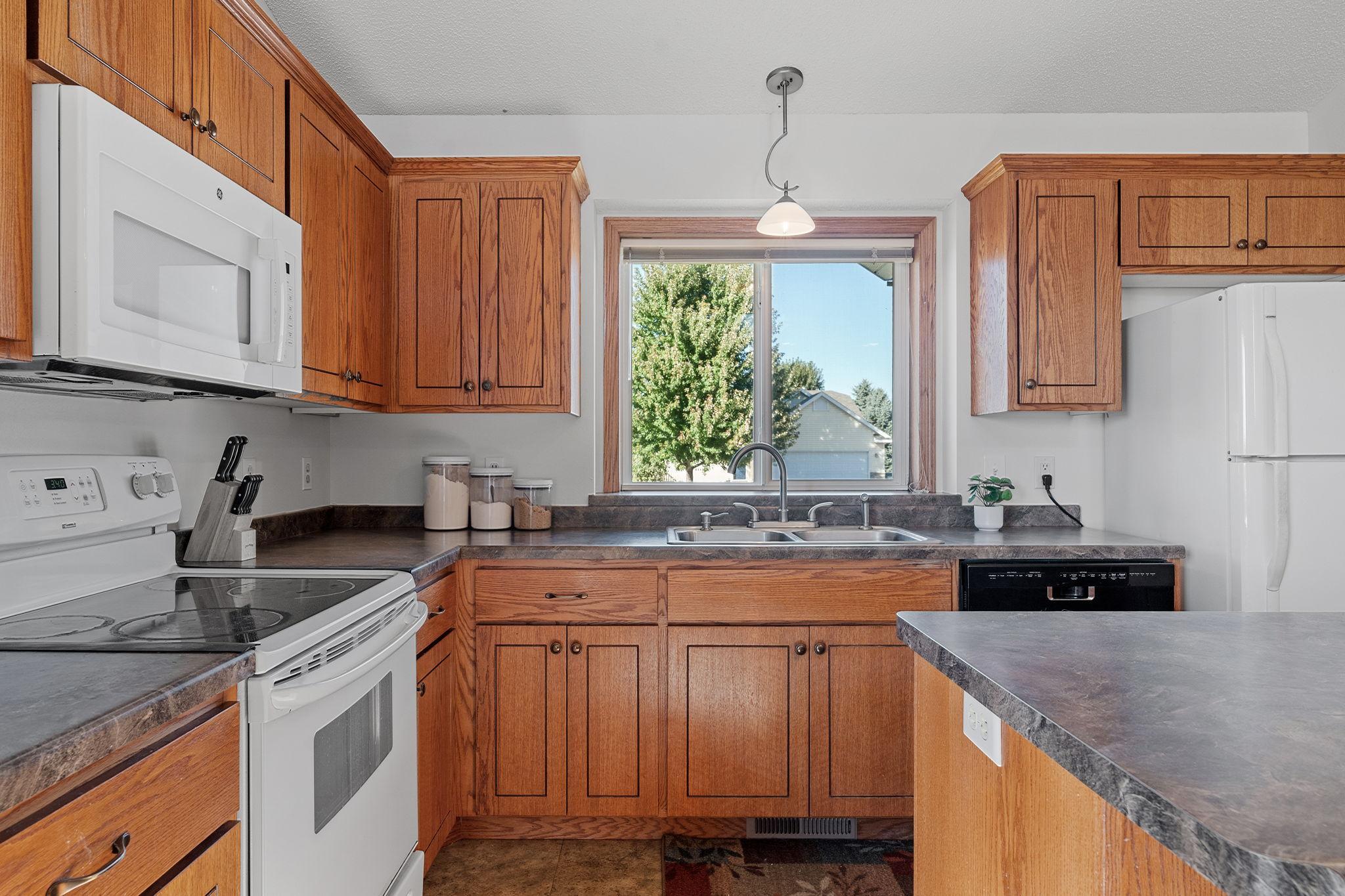 1611 Forest Glen Circle