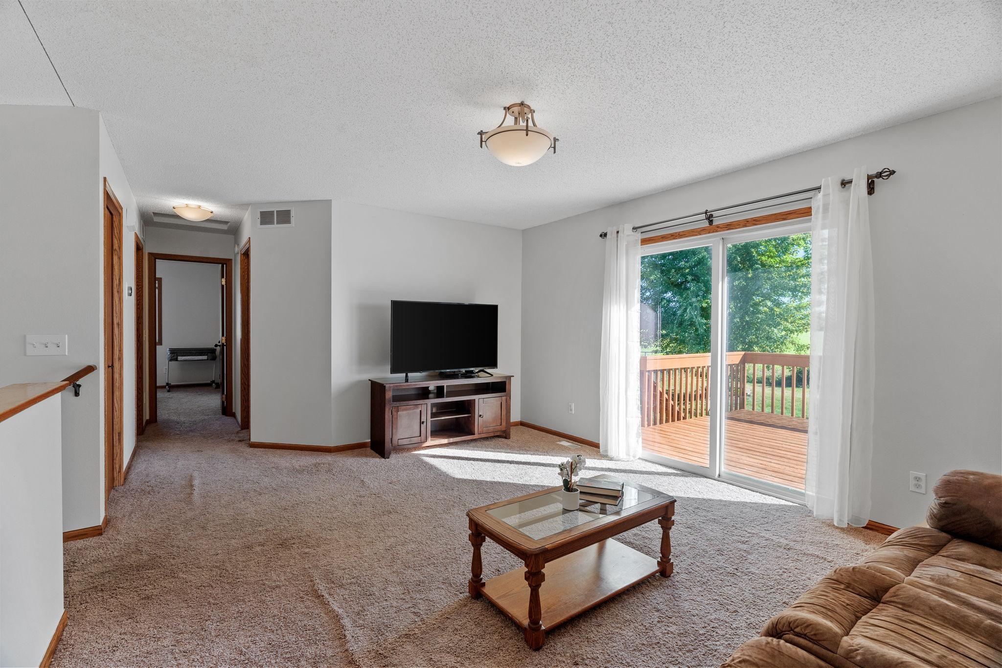 1611 Forest Glen Circle