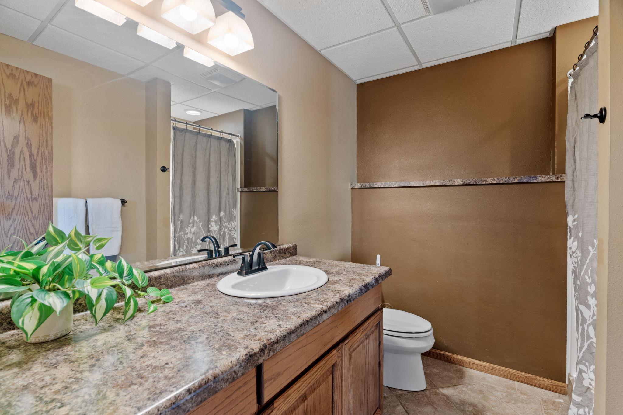 1611 Forest Glen Circle