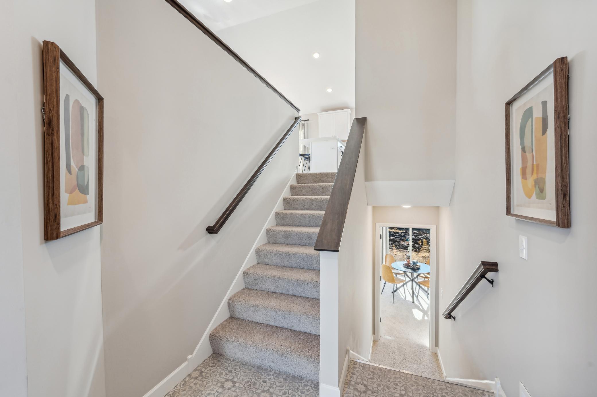 1833 Oak Ridge Street