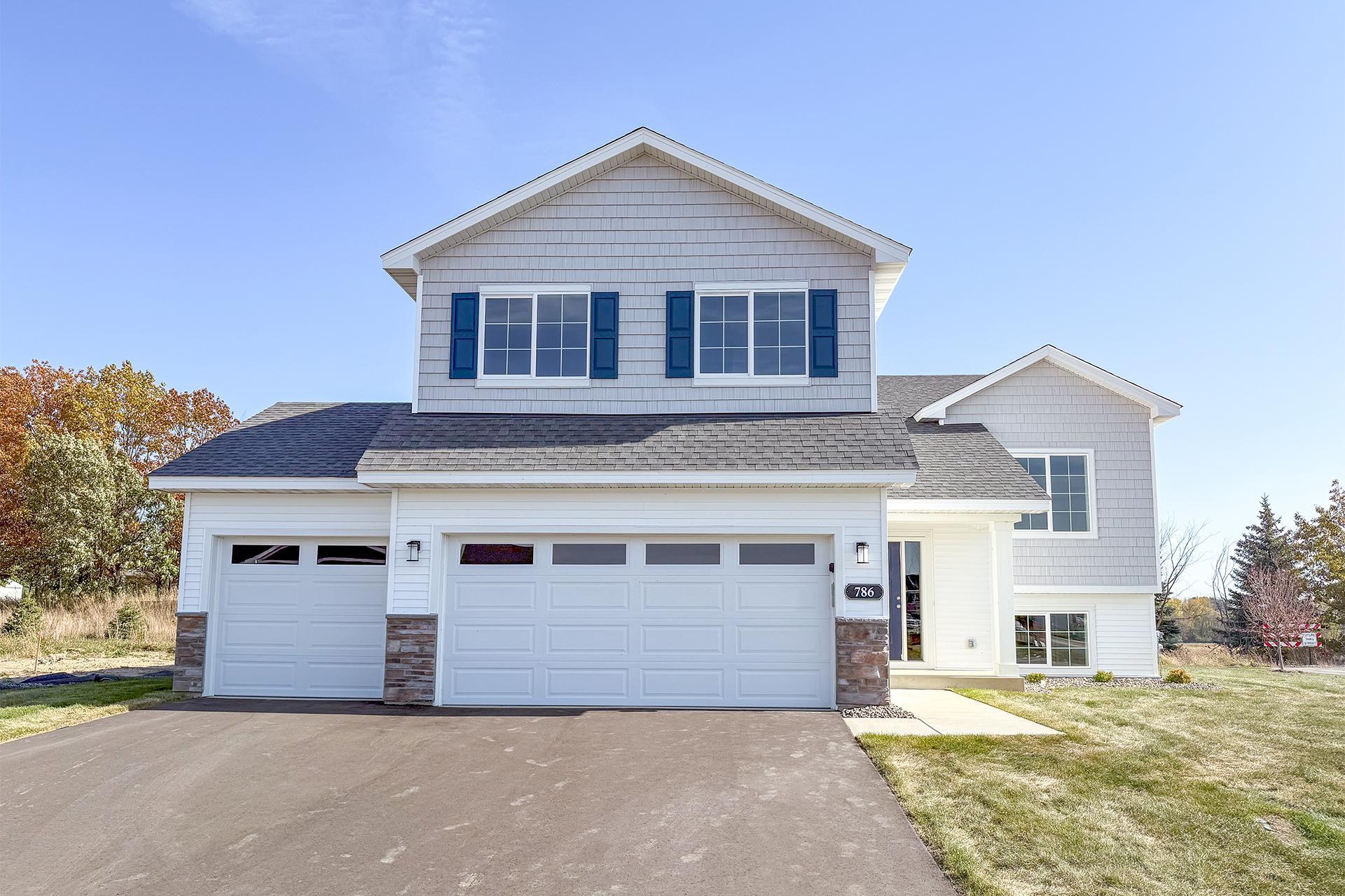 1833 Oak Ridge Street