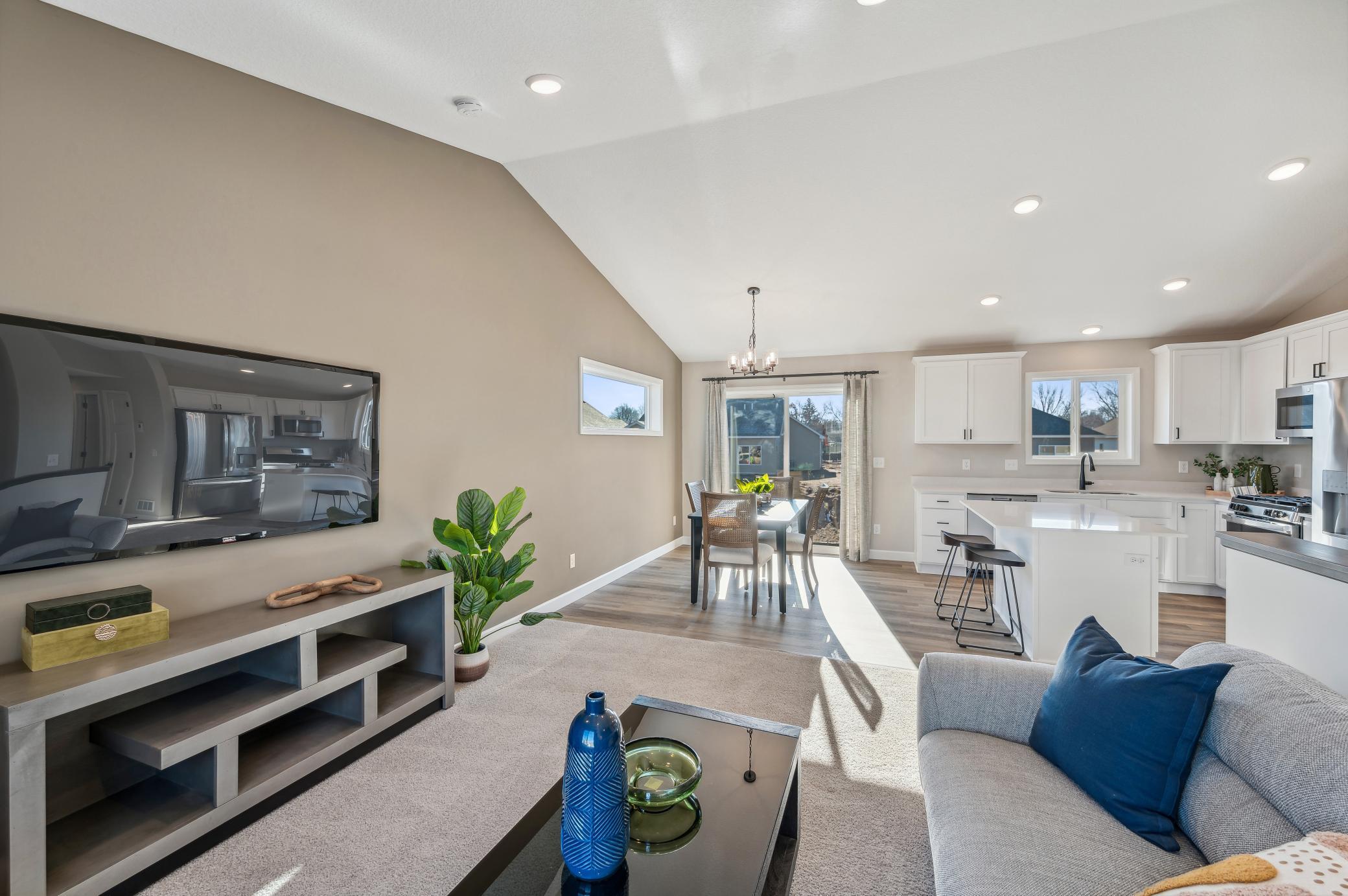 1833 Oak Ridge Street