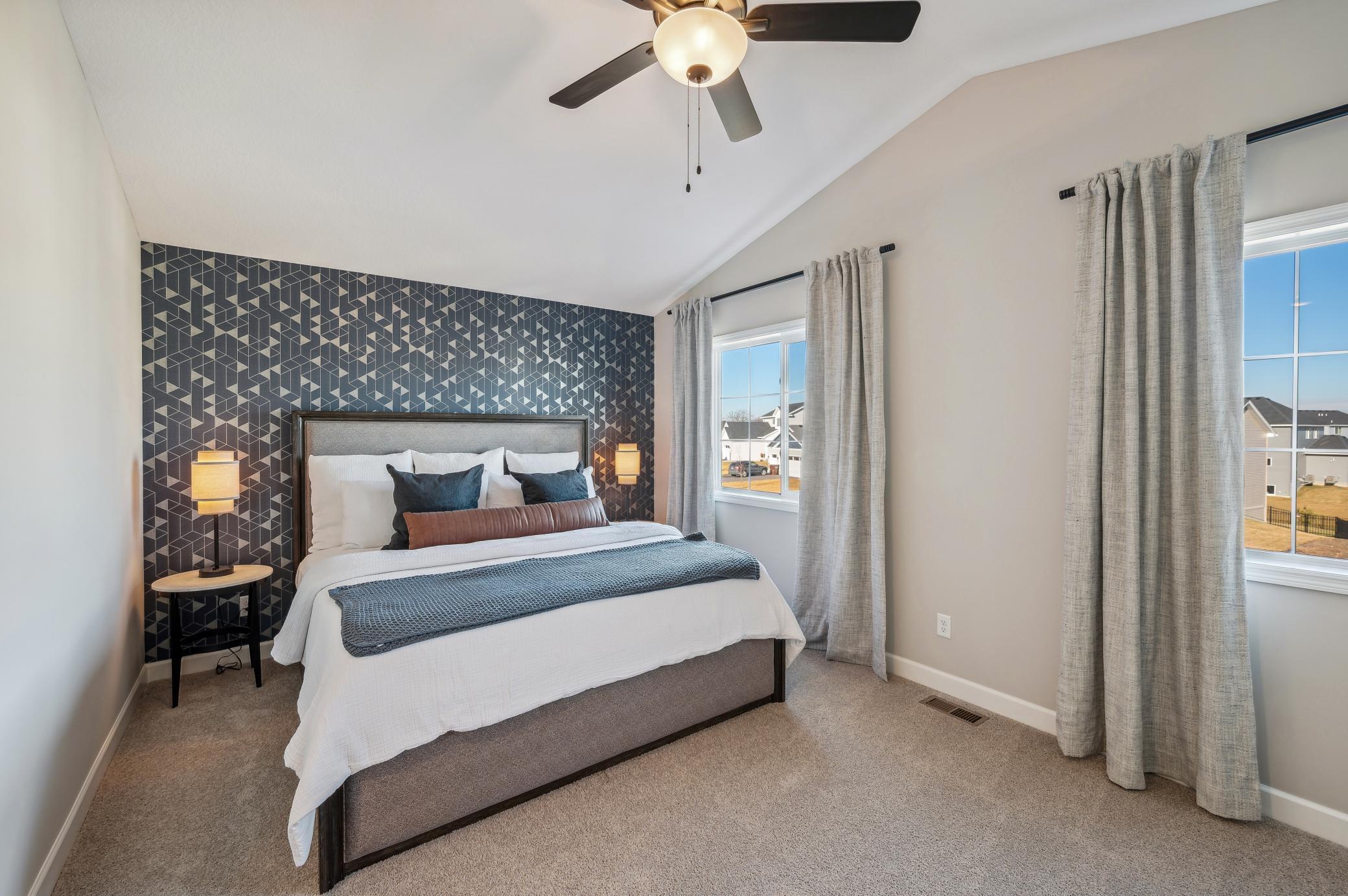 1833 Oak Ridge Street