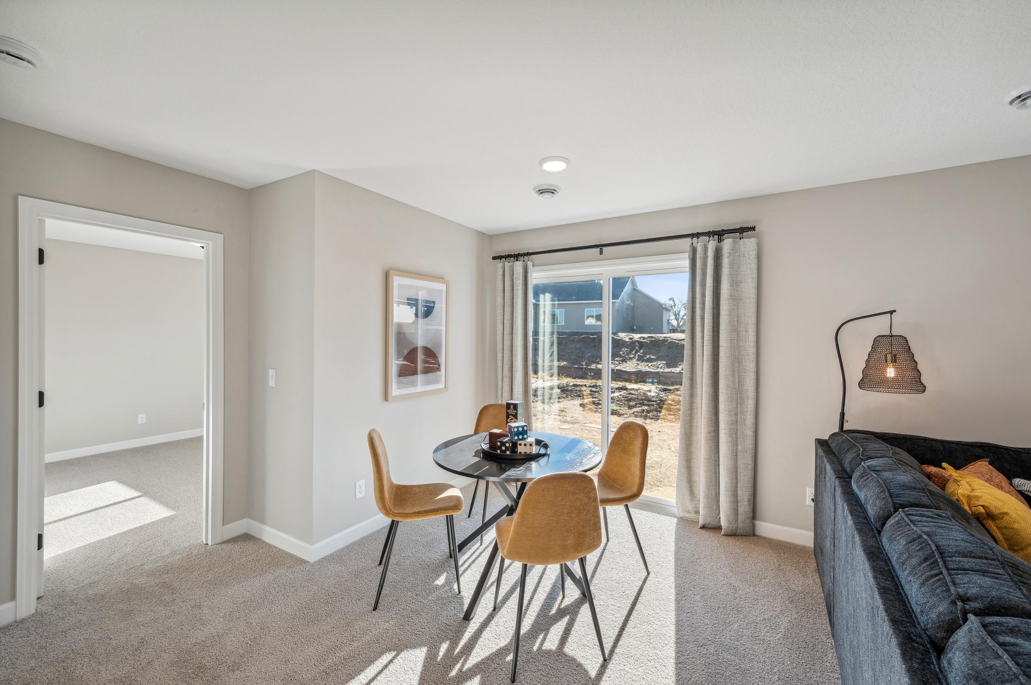 1833 Oak Ridge Street