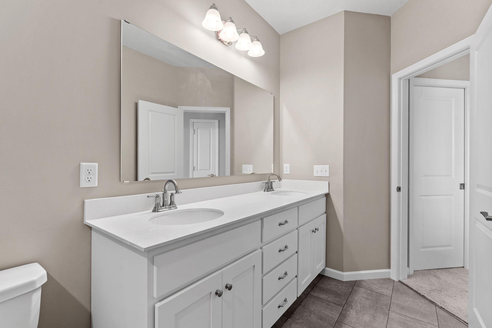 17060 61st Street NE