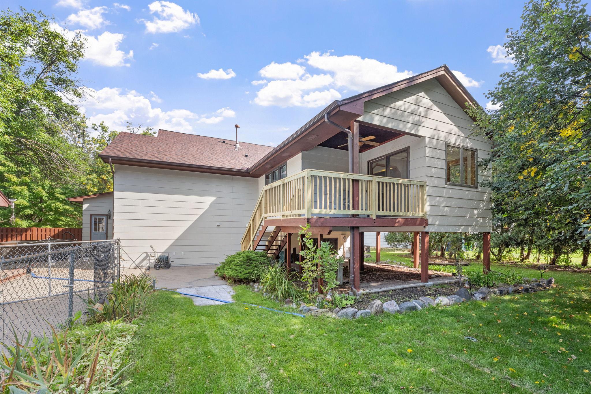 12083 Robin Road