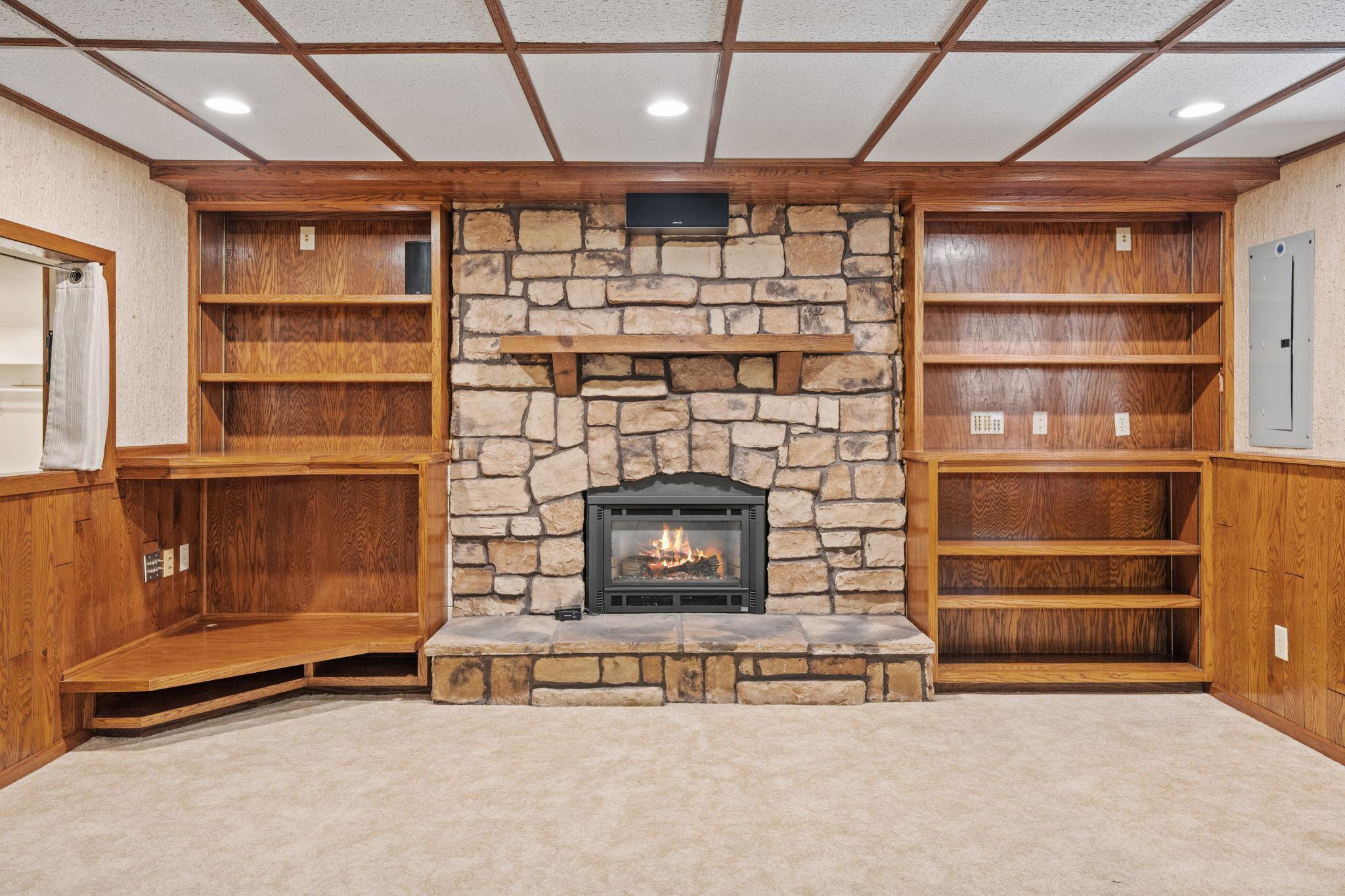 12083 Robin Road