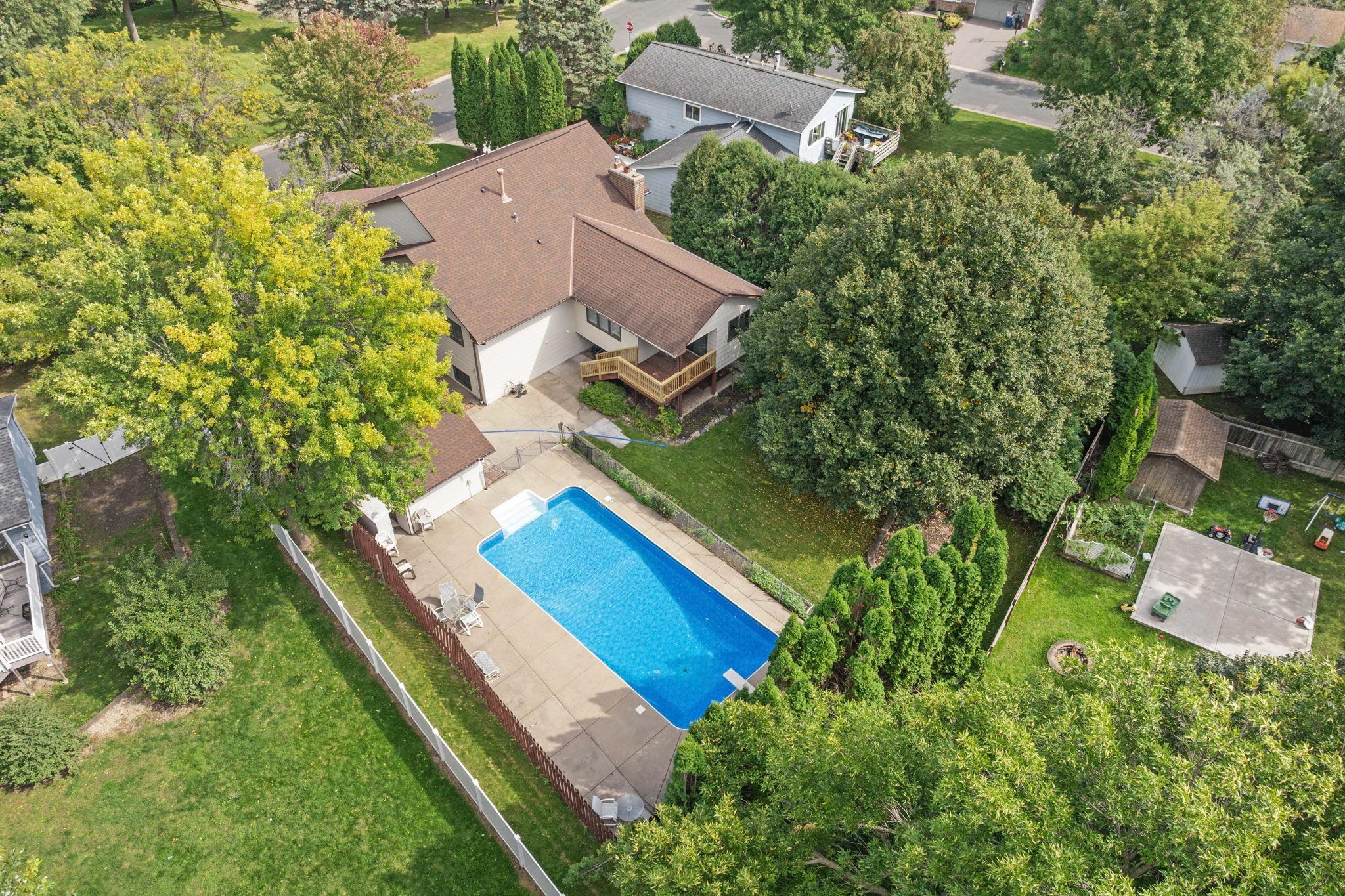 12083 Robin Road