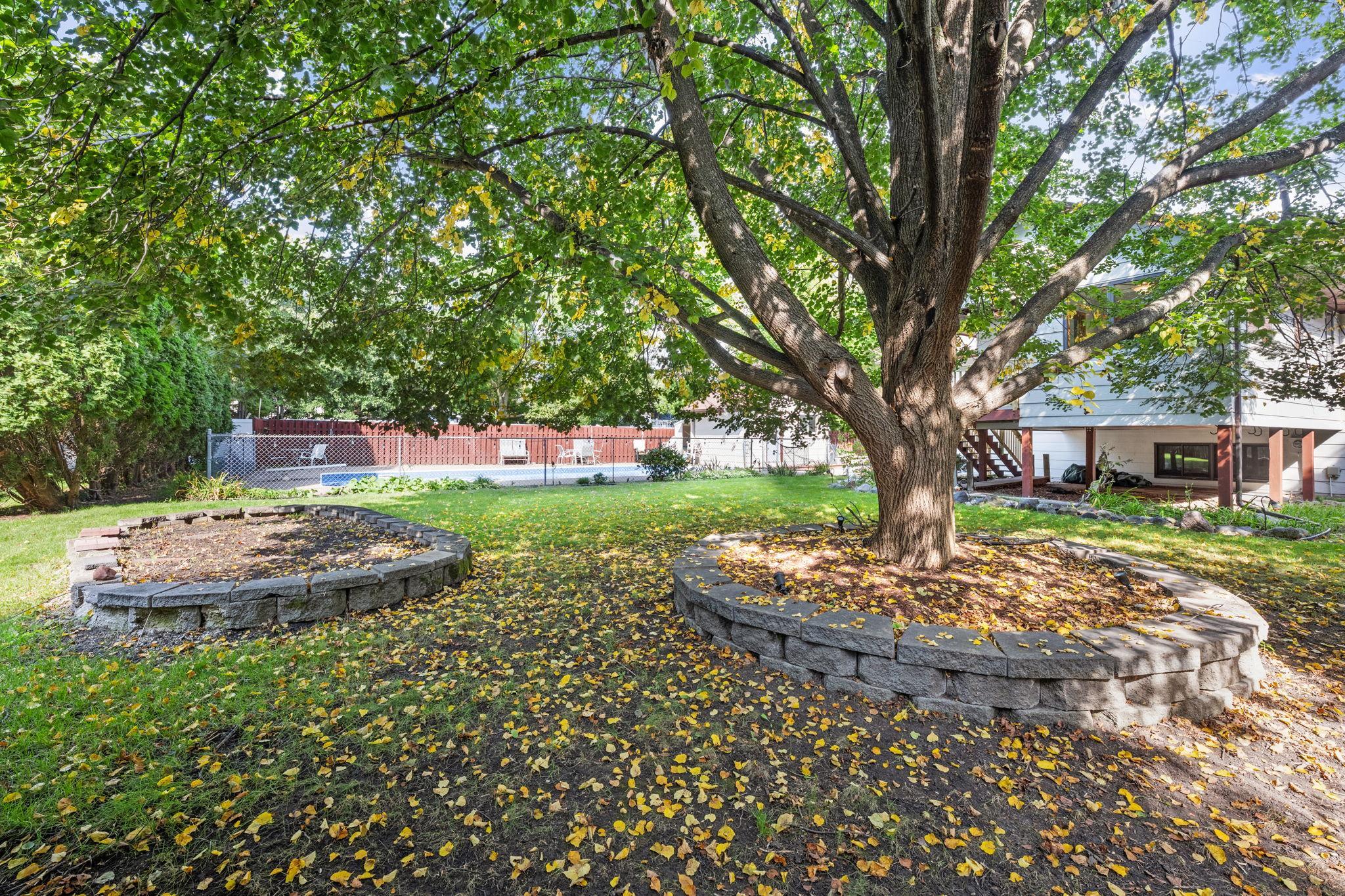 12083 Robin Road